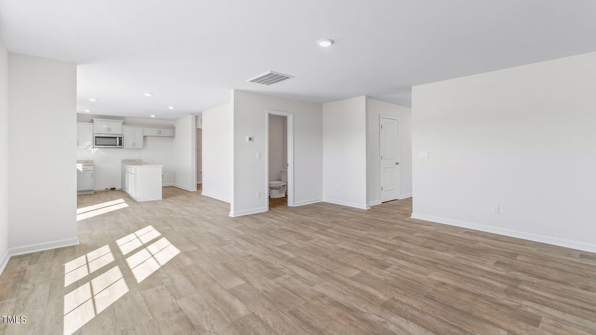 208 Leven Drive Property Photo 11