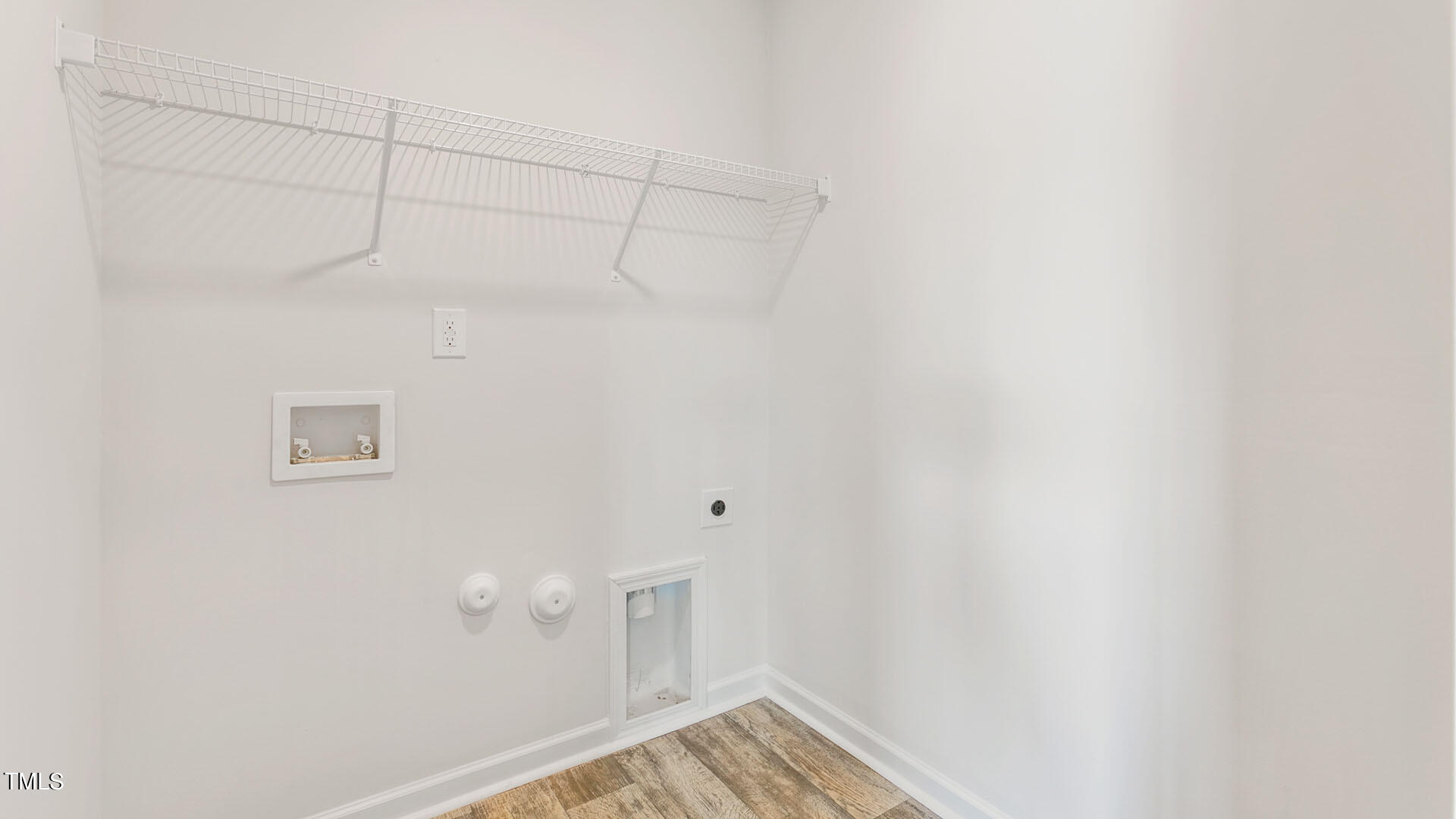 208 Leven Drive Property Photo 17