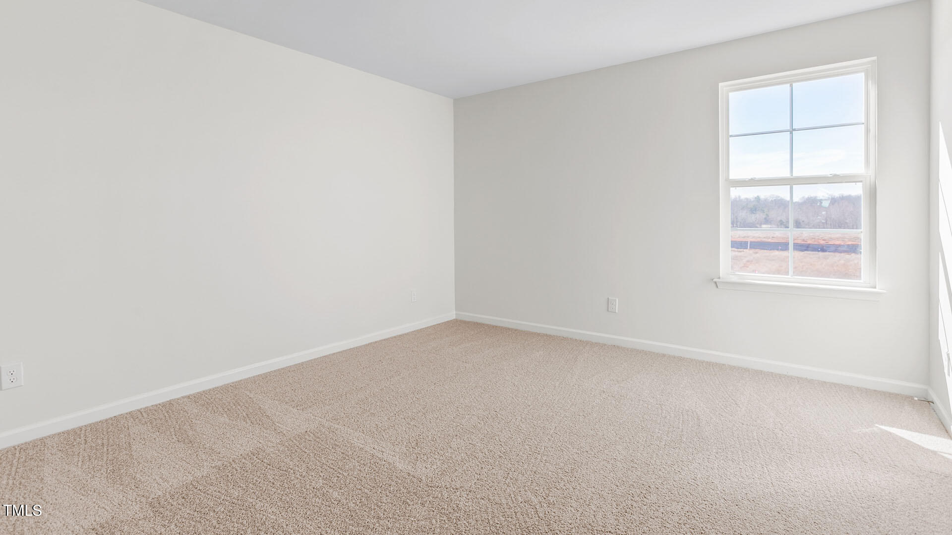 208 Leven Drive Property Photo 28