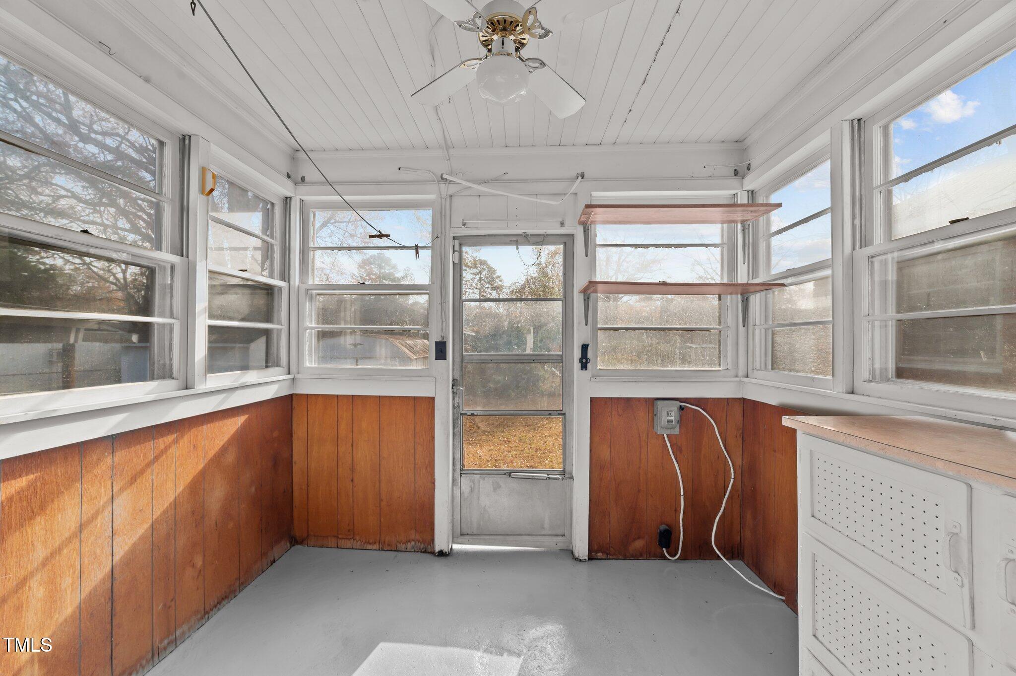 505 W Johnston Street Property Photo 14