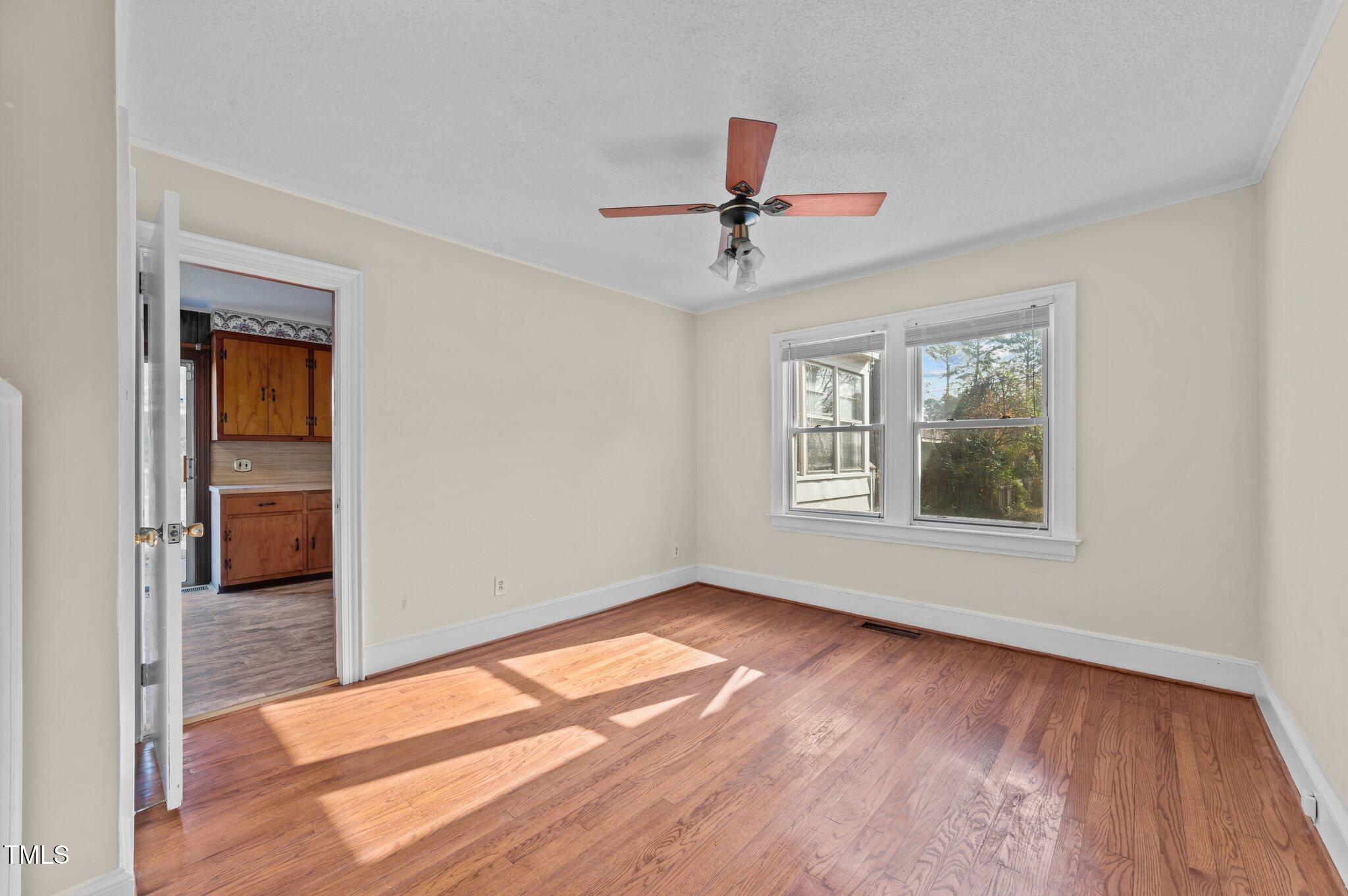 505 W Johnston Street Property Photo 18