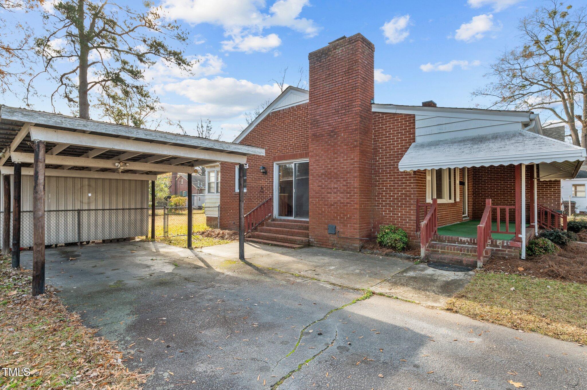 505 W Johnston Street Property Photo 34