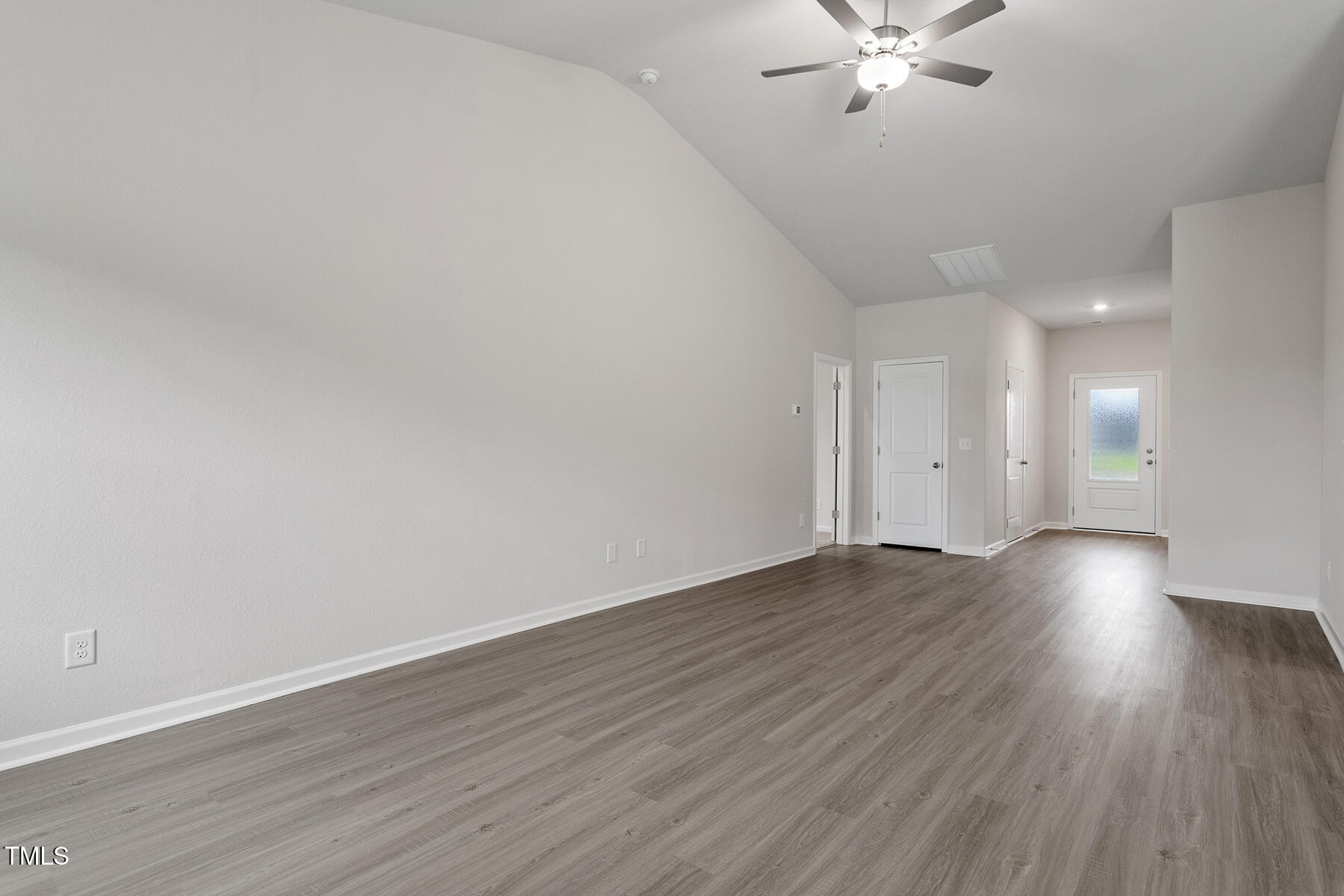 9100 Ava Drive Property Photo 3