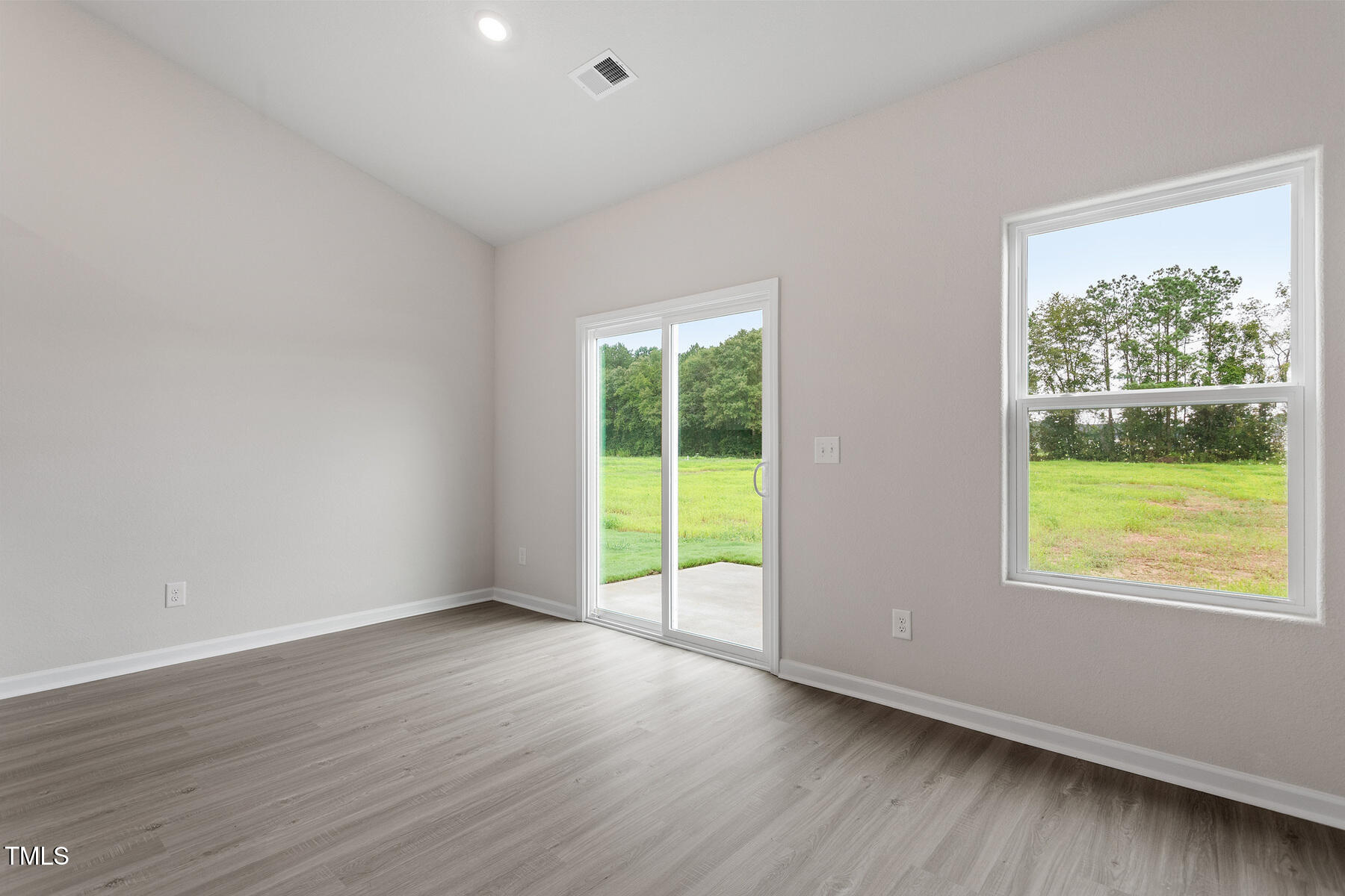 9100 Ava Drive Property Photo 10