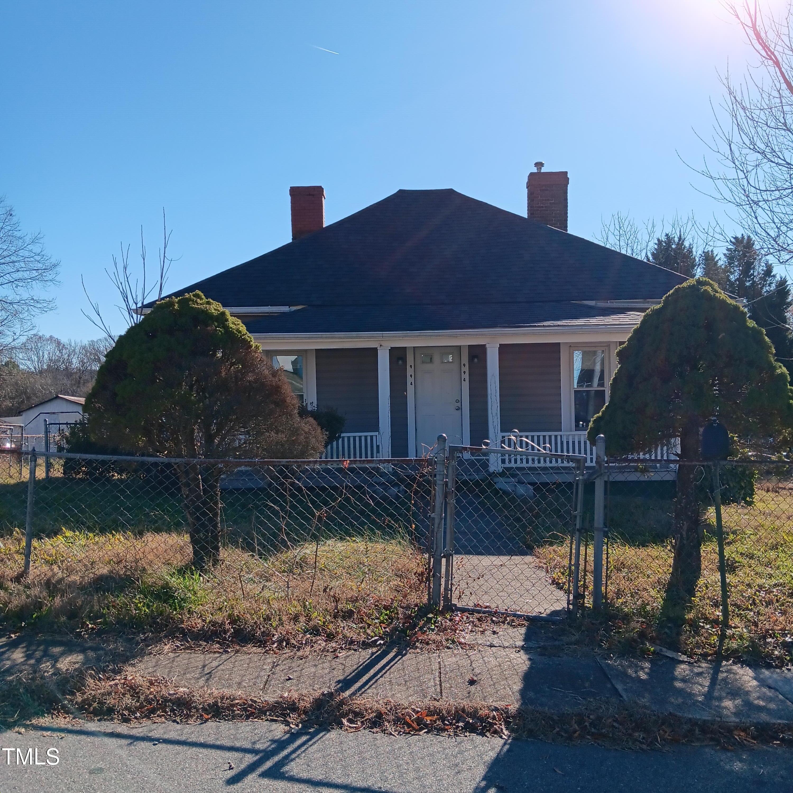 994 Burton Street Property Photo 2
