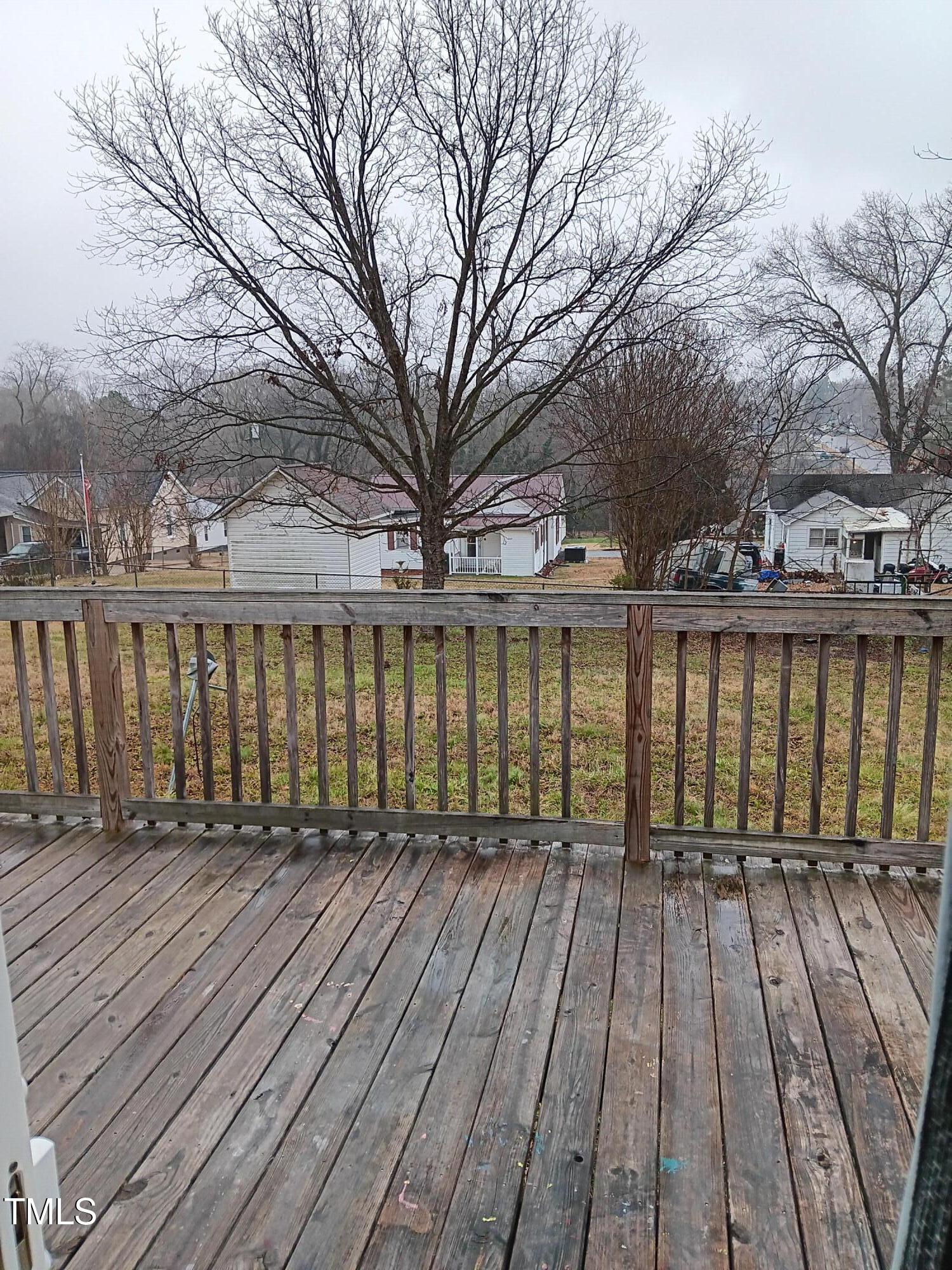 994 Burton Street Property Photo 6