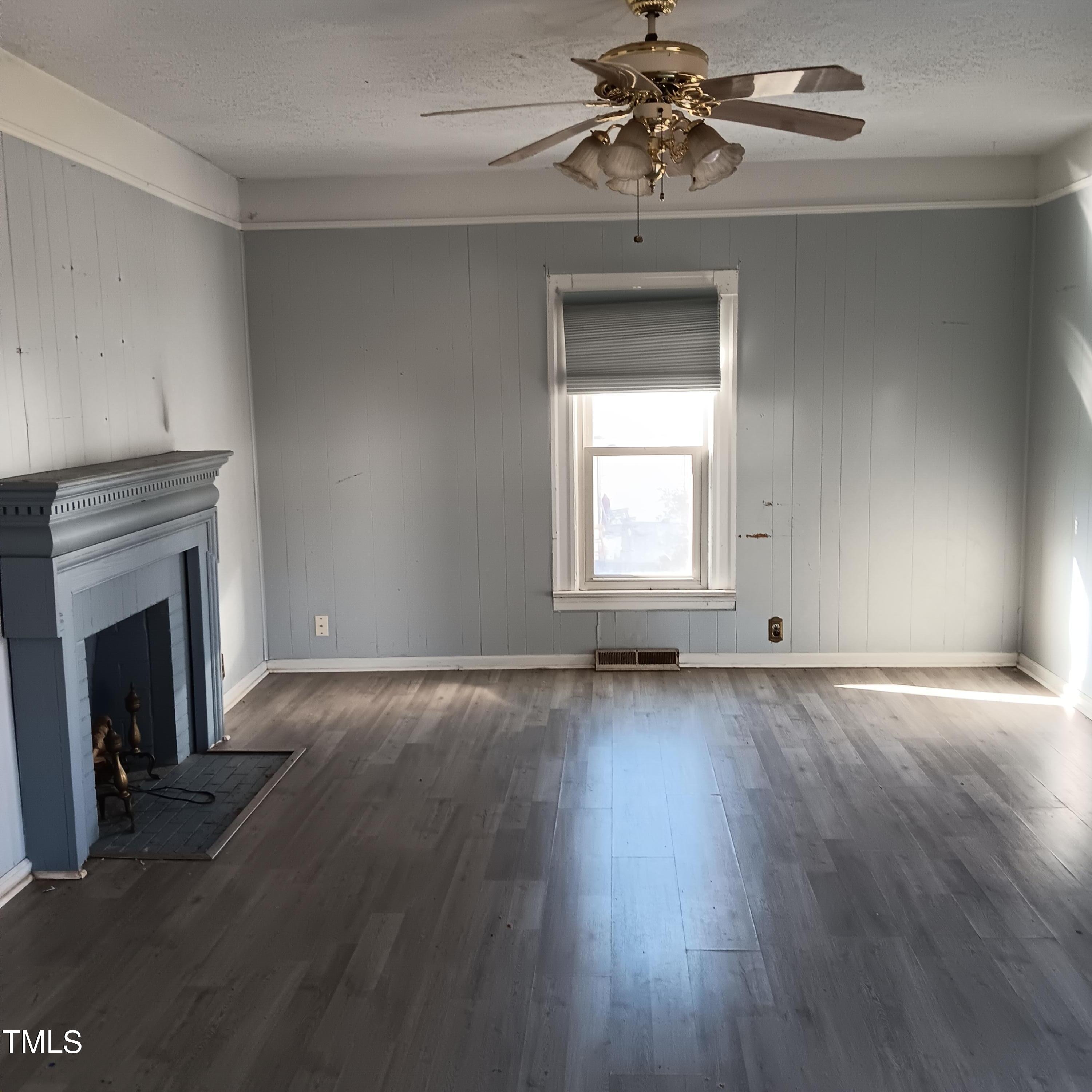 994 Burton Street Property Photo 22