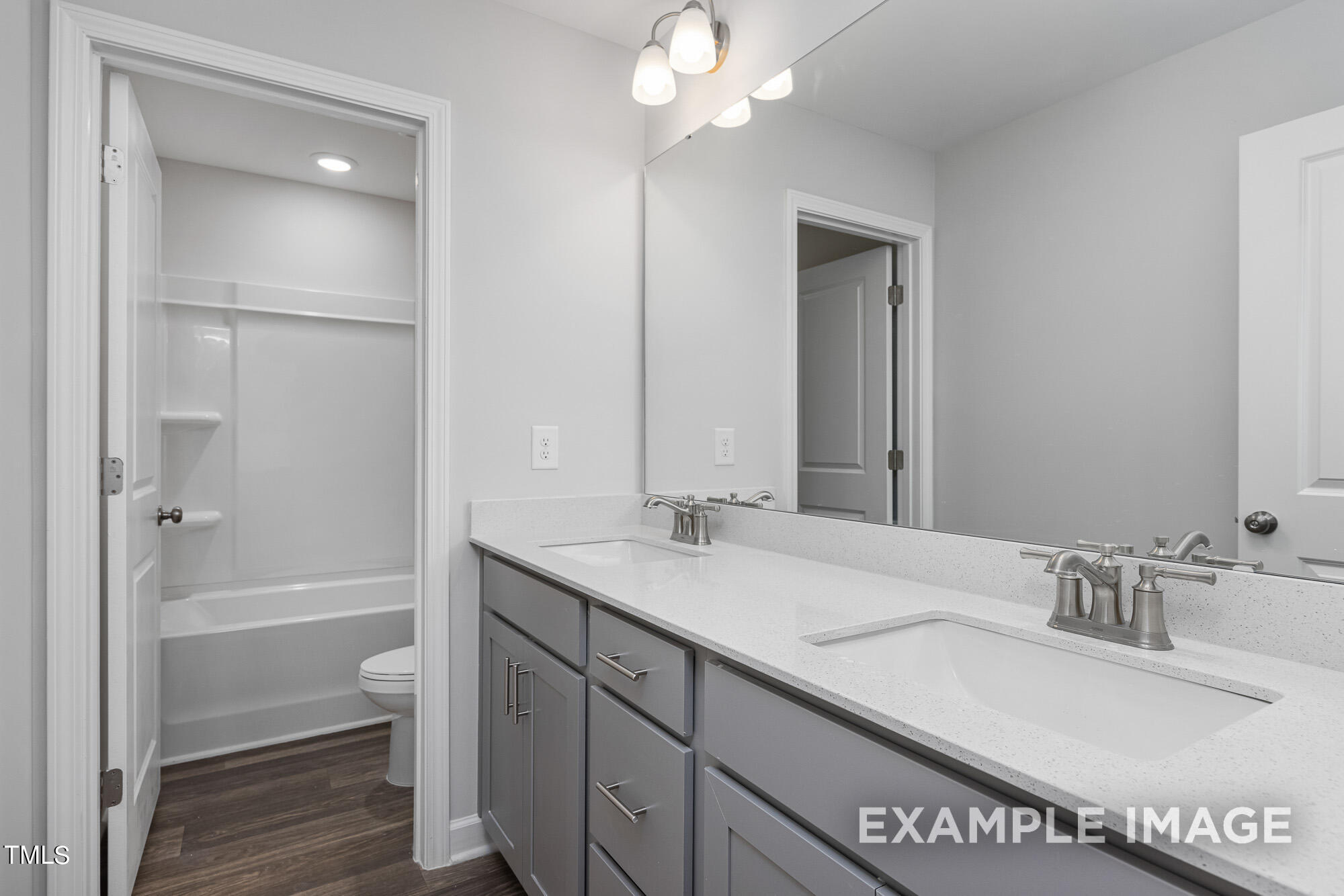 409 Reinsman Court Property Photo 21