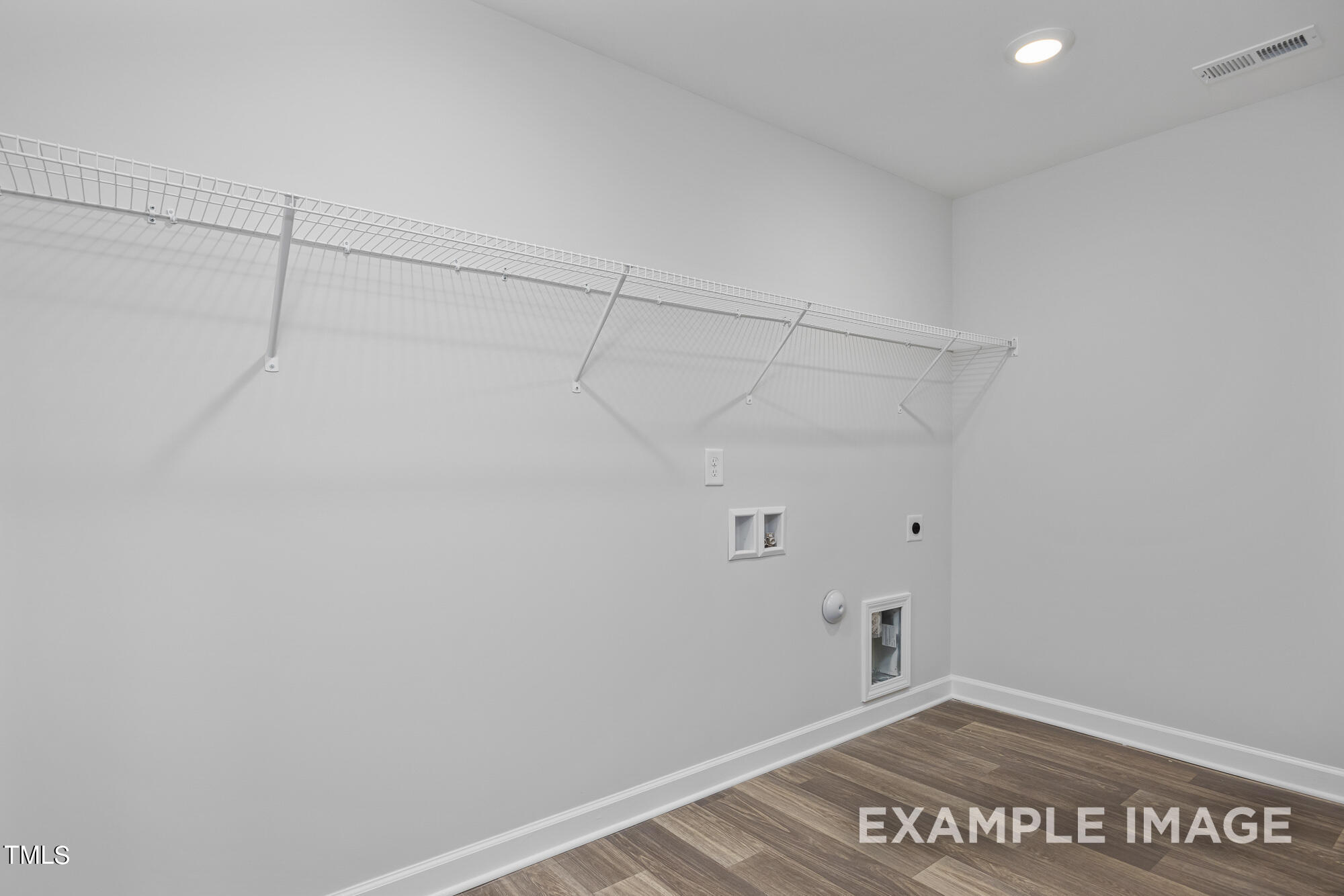 409 Reinsman Court Property Photo 23