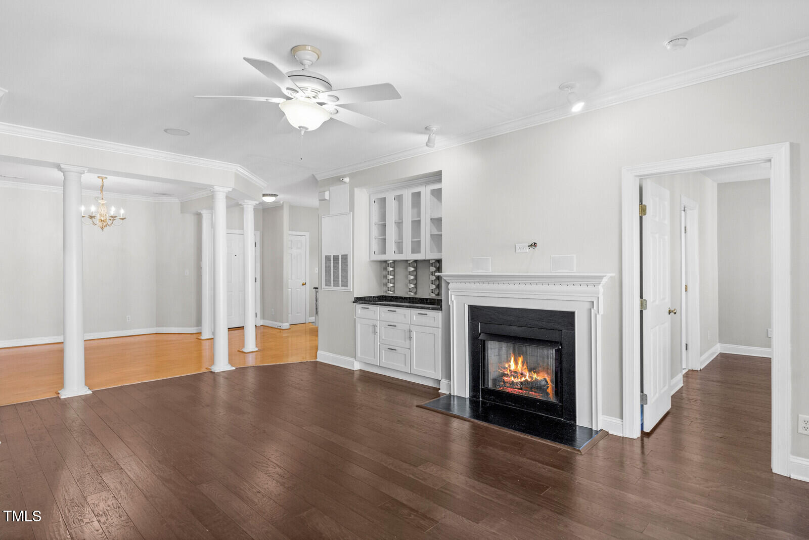 1231 Kelton Cottage Way Property Photo 29