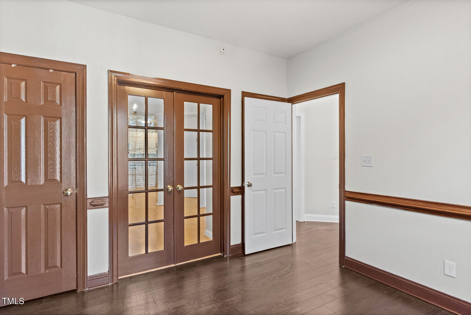 1231 Kelton Cottage Way Property Photo 32