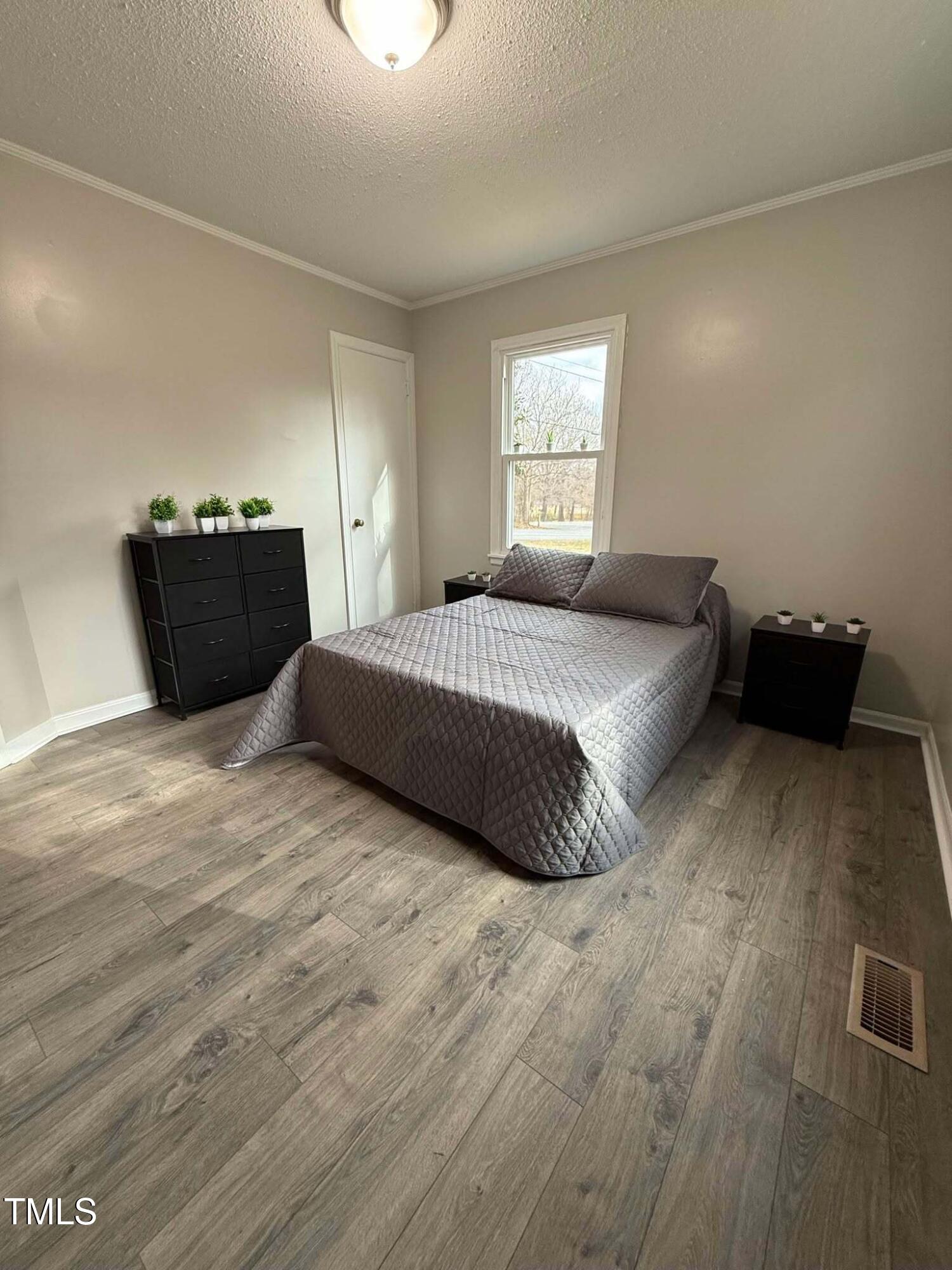 1118 Jackson Street Property Photo 7