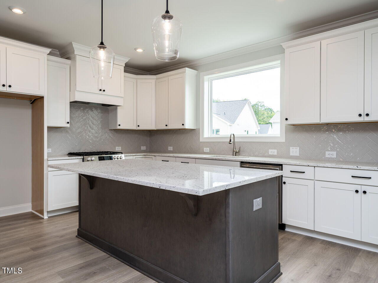 1812 Bright Lantern Way Property Photo 9