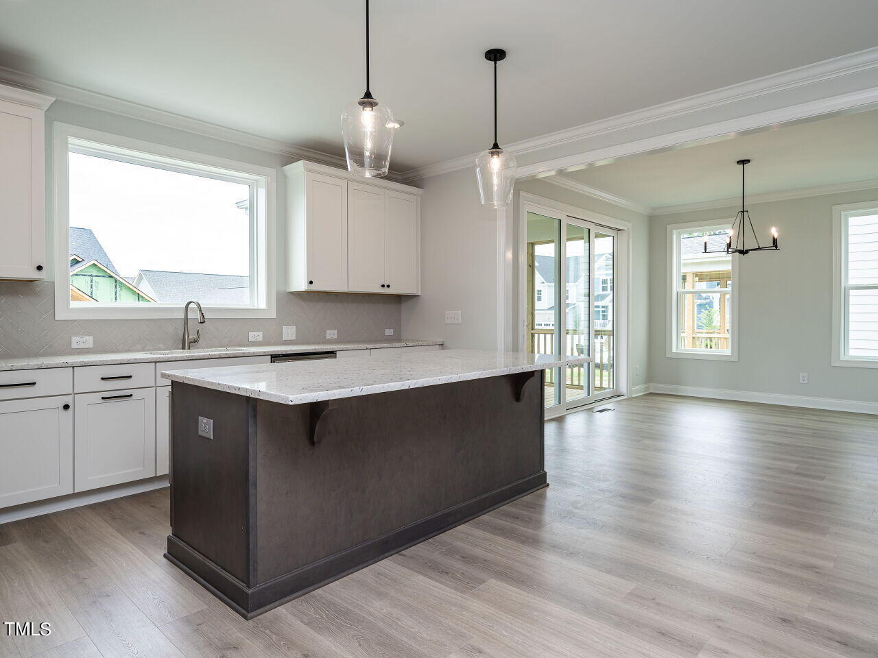 1812 Bright Lantern Way Property Photo 11