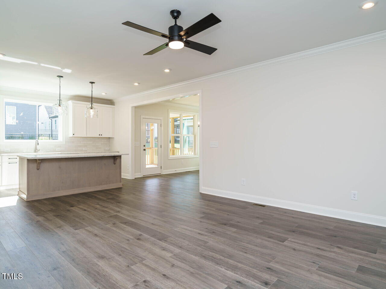1809 Bright Lantern Way Property Photo 6
