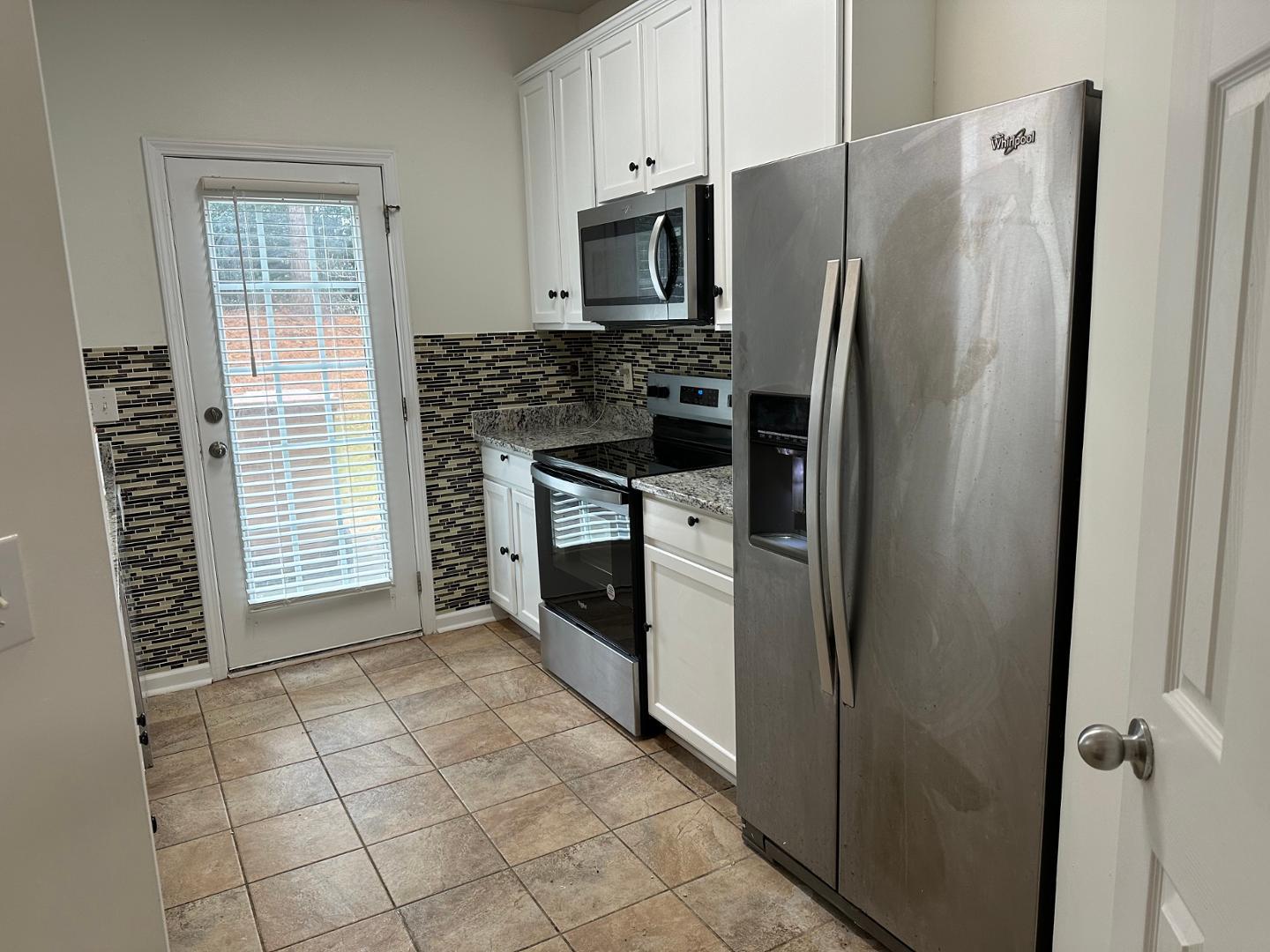 522 Writers Way Property Photo 5