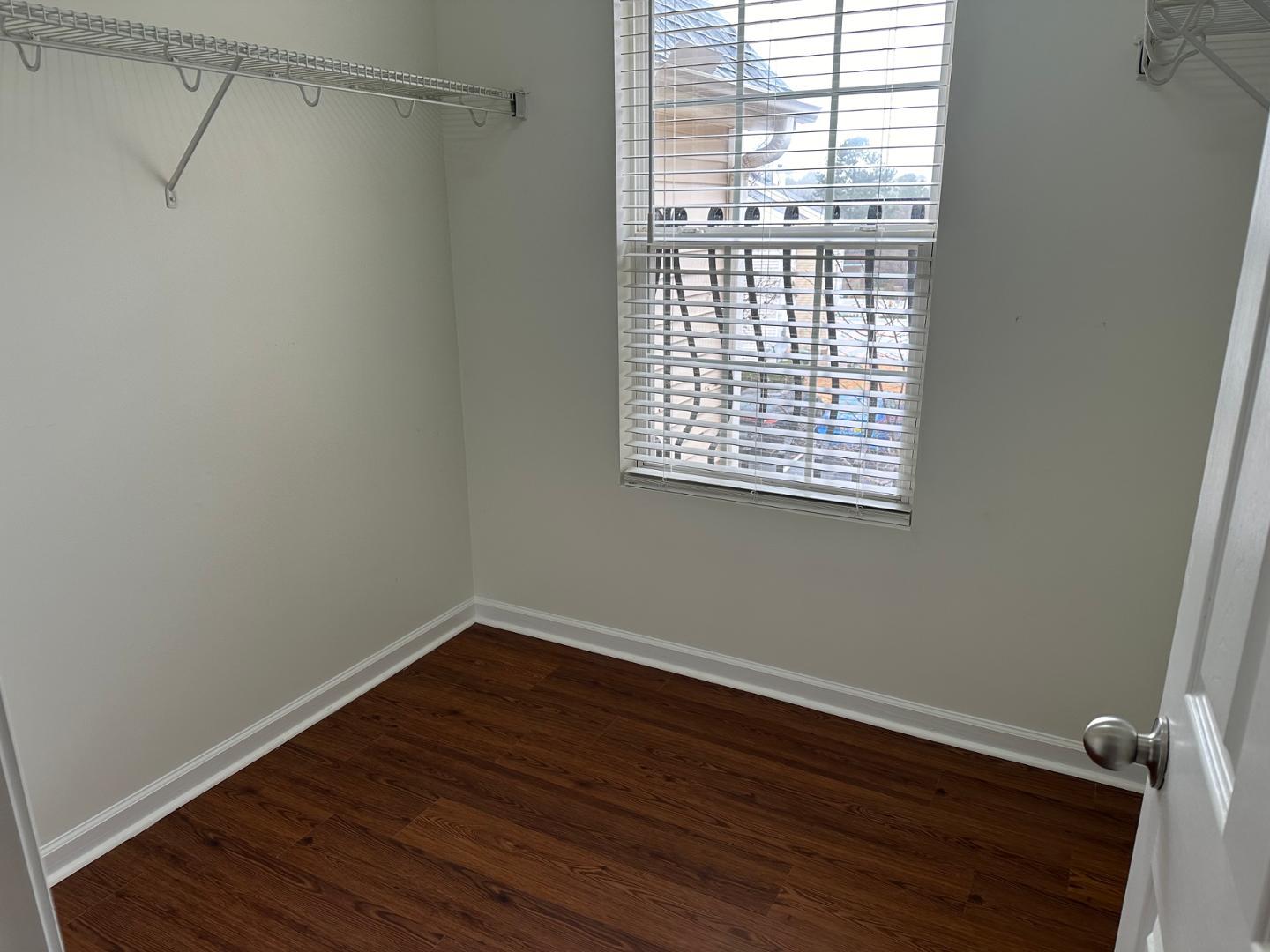 522 Writers Way Property Photo 12