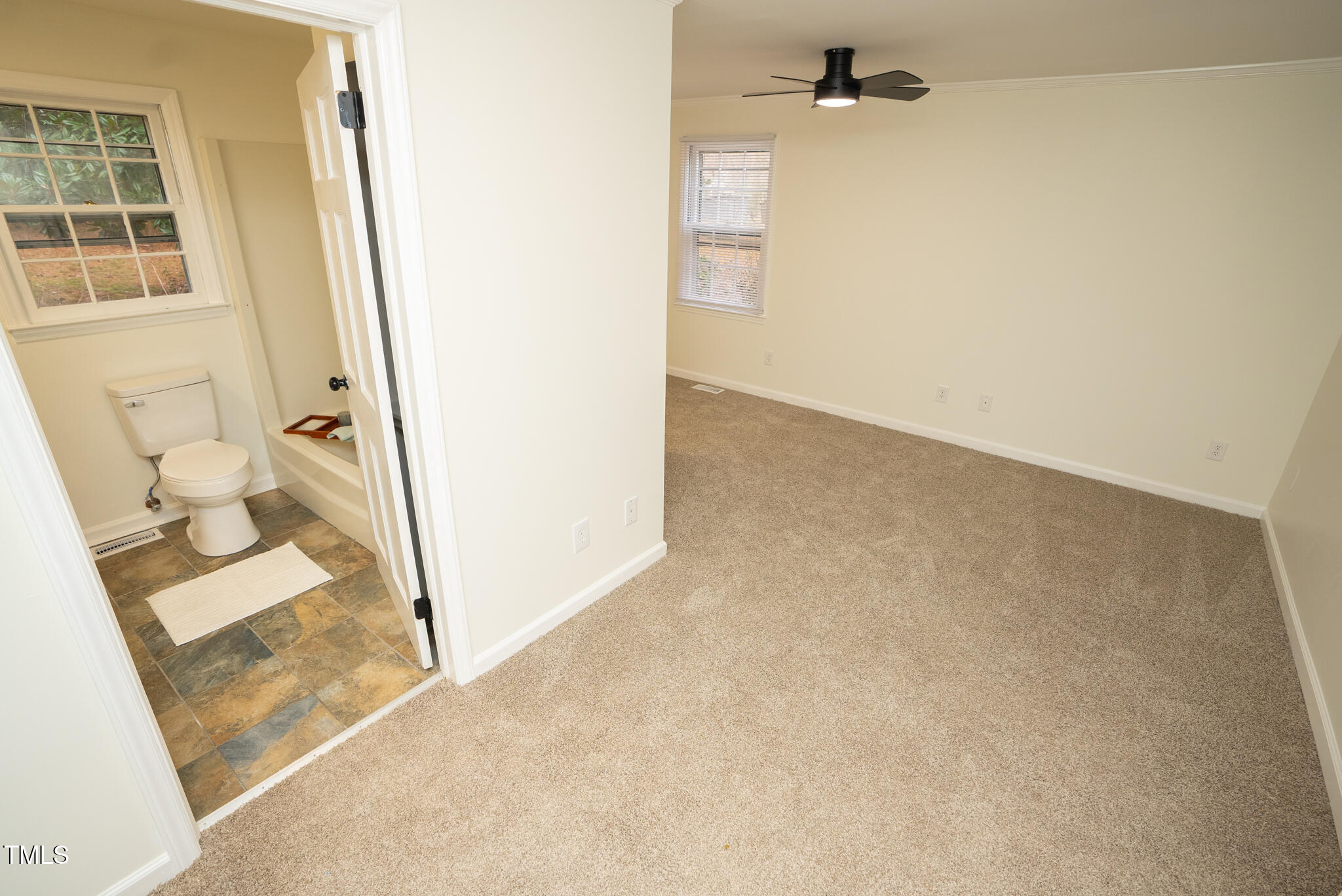 421 S Morgan Street Property Photo 10