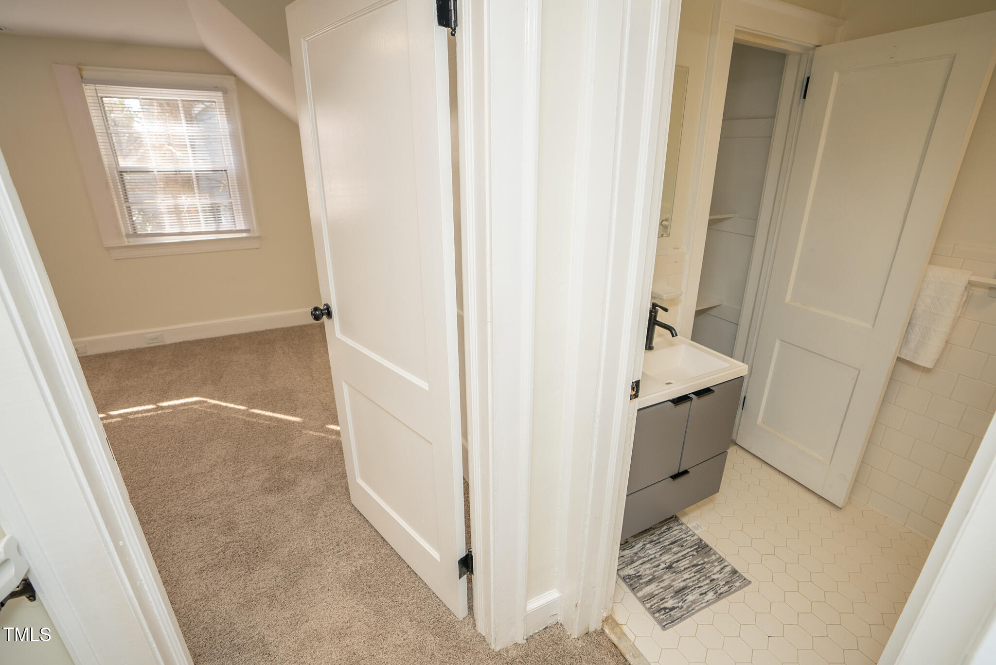 421 S Morgan Street Property Photo 25