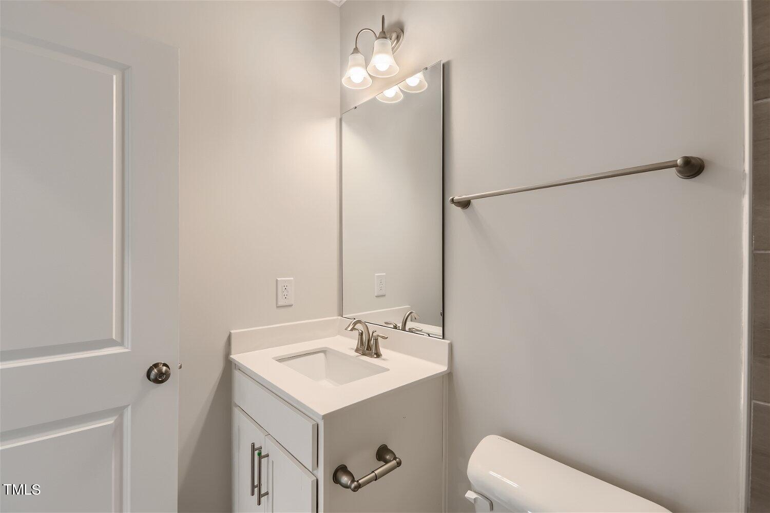 604 Emerald Bay Circle Property Photo 7