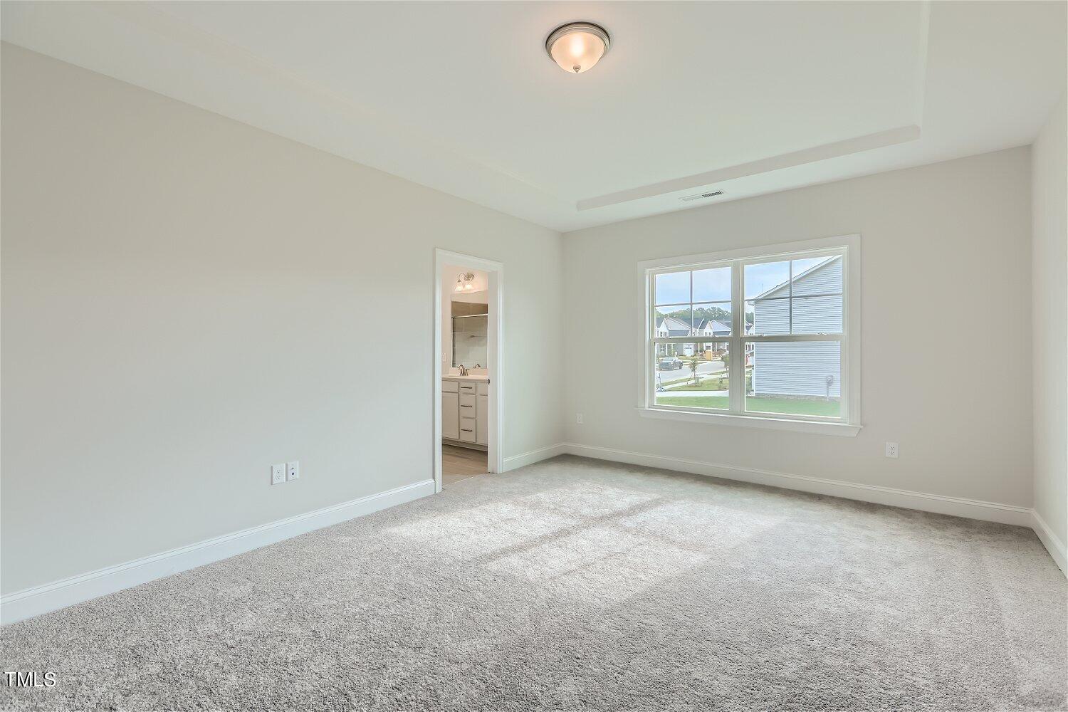 604 Emerald Bay Circle Property Photo 8