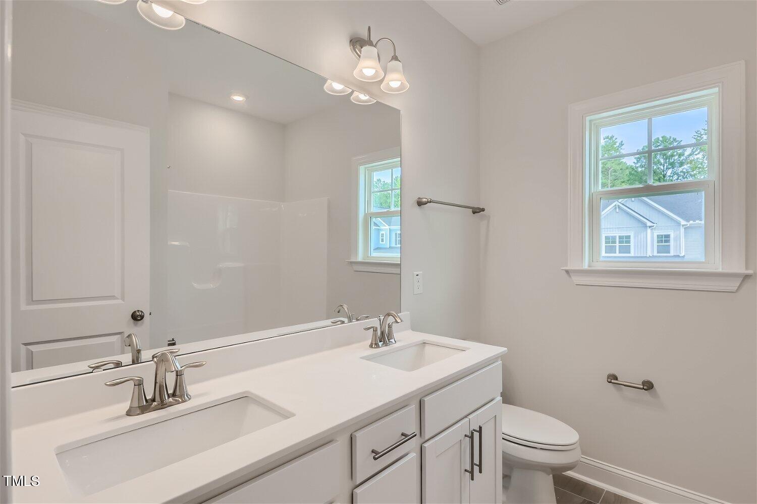 604 Emerald Bay Circle Property Photo 13