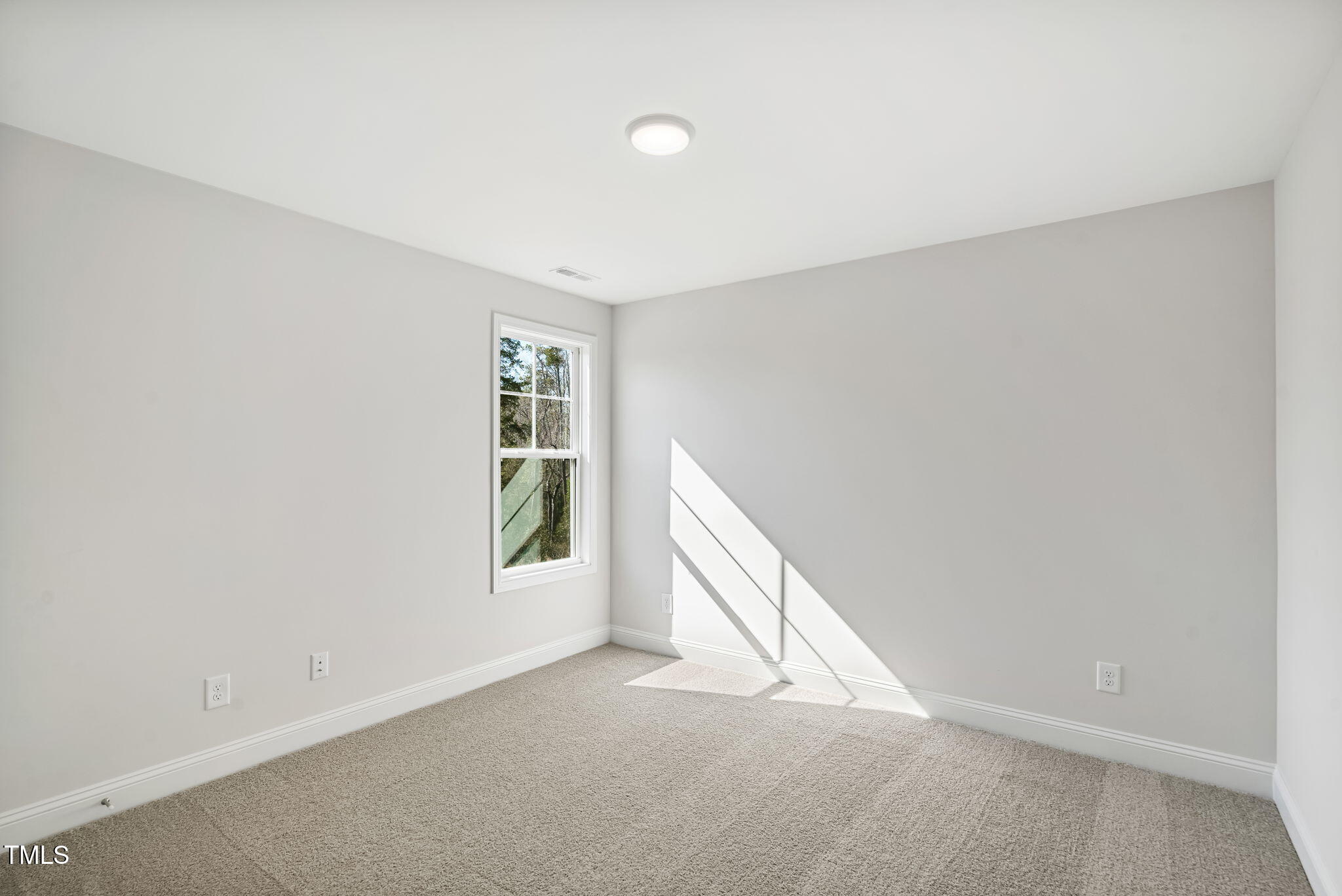 289 Brickhill Drive Property Photo 9