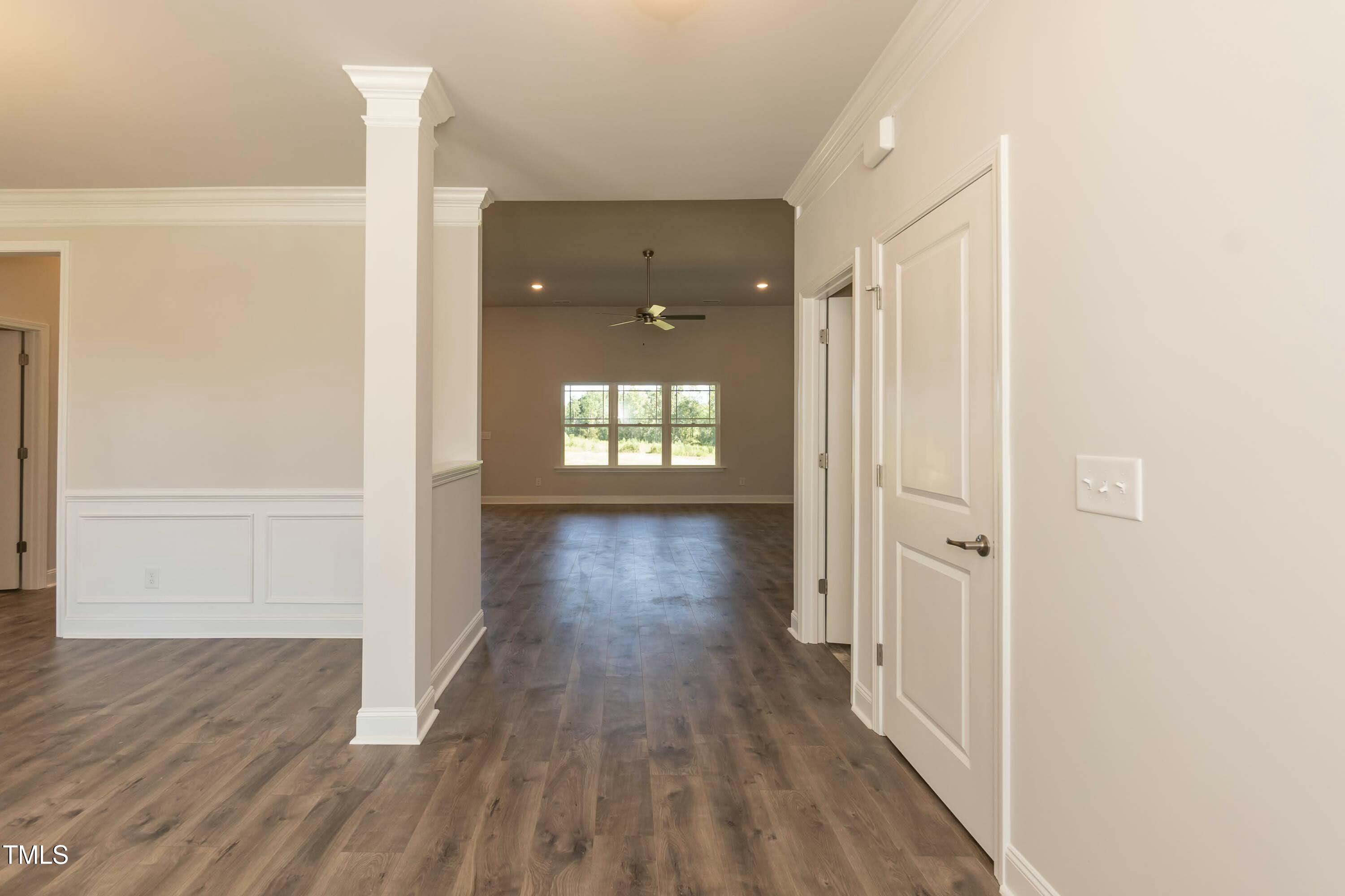 587 Glenkirk Place Property Photo 8