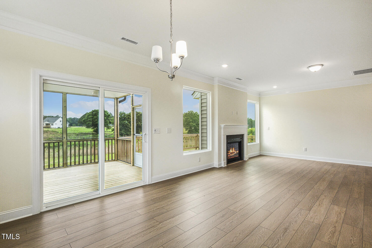 243 Kissington Way Property Photo 16