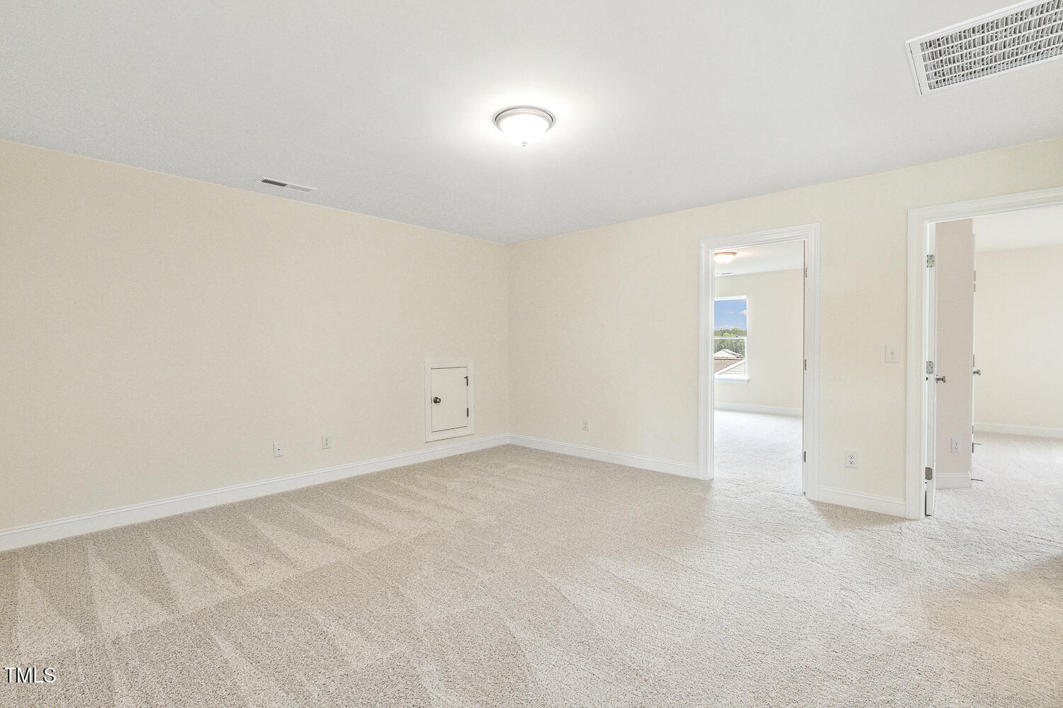 243 Kissington Way Property Photo 36