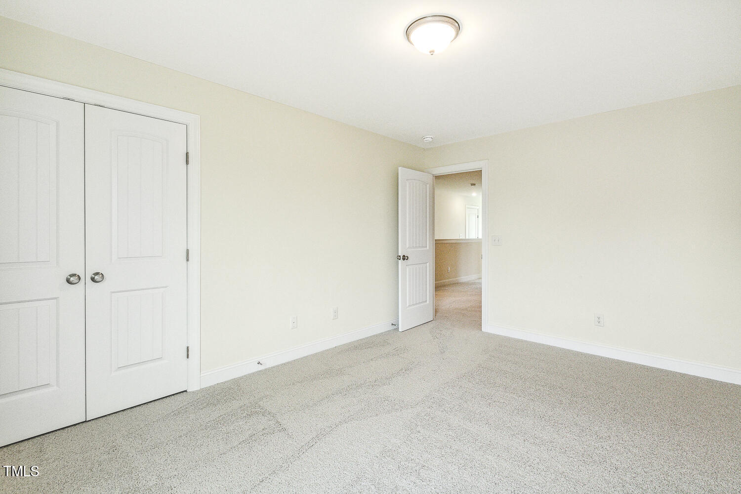 243 Kissington Way Property Photo 39