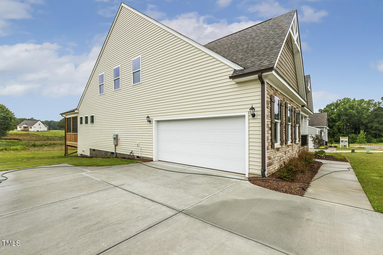 243 Kissington Way Property Photo 44