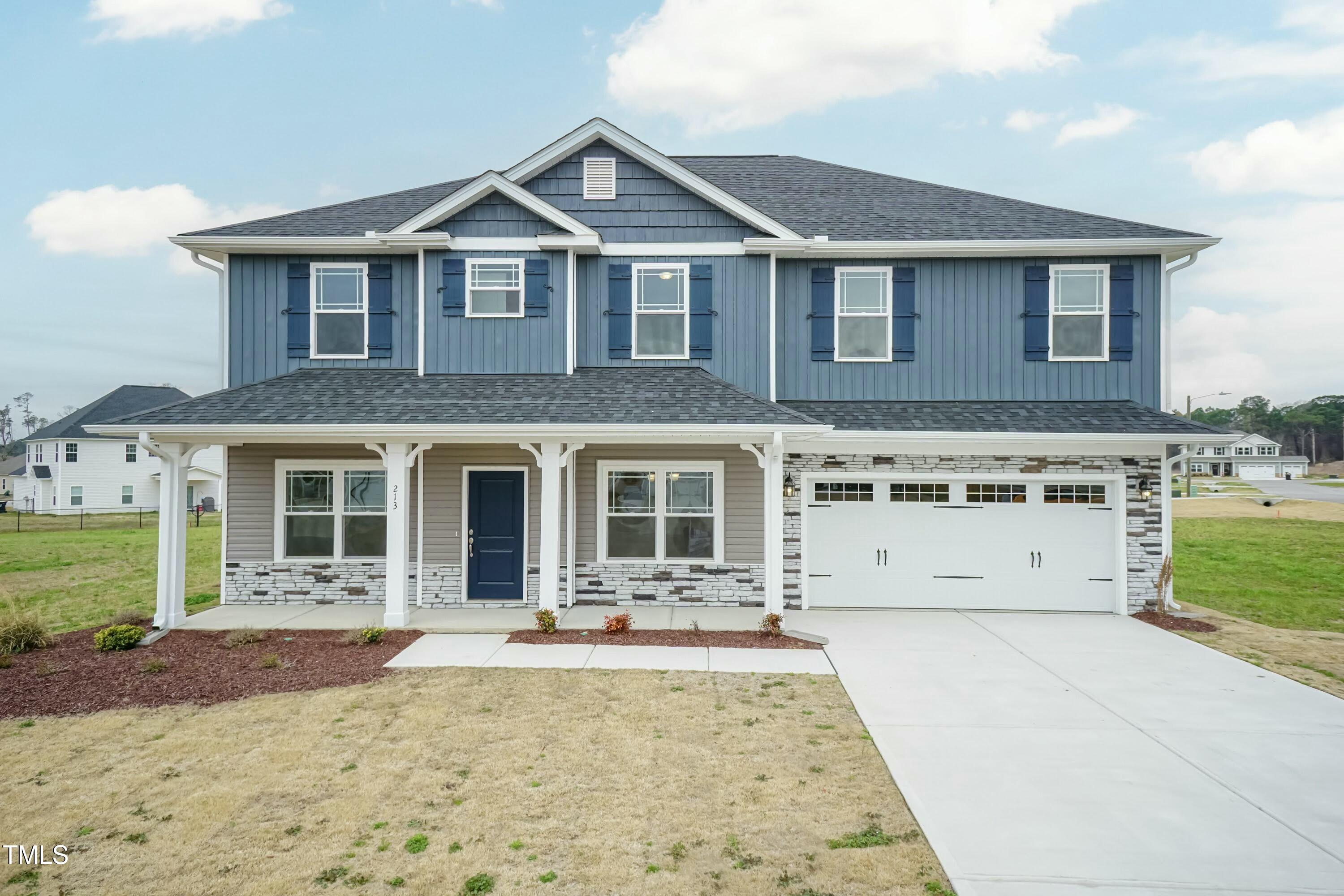590 Glenkirk Place Property Photo 2