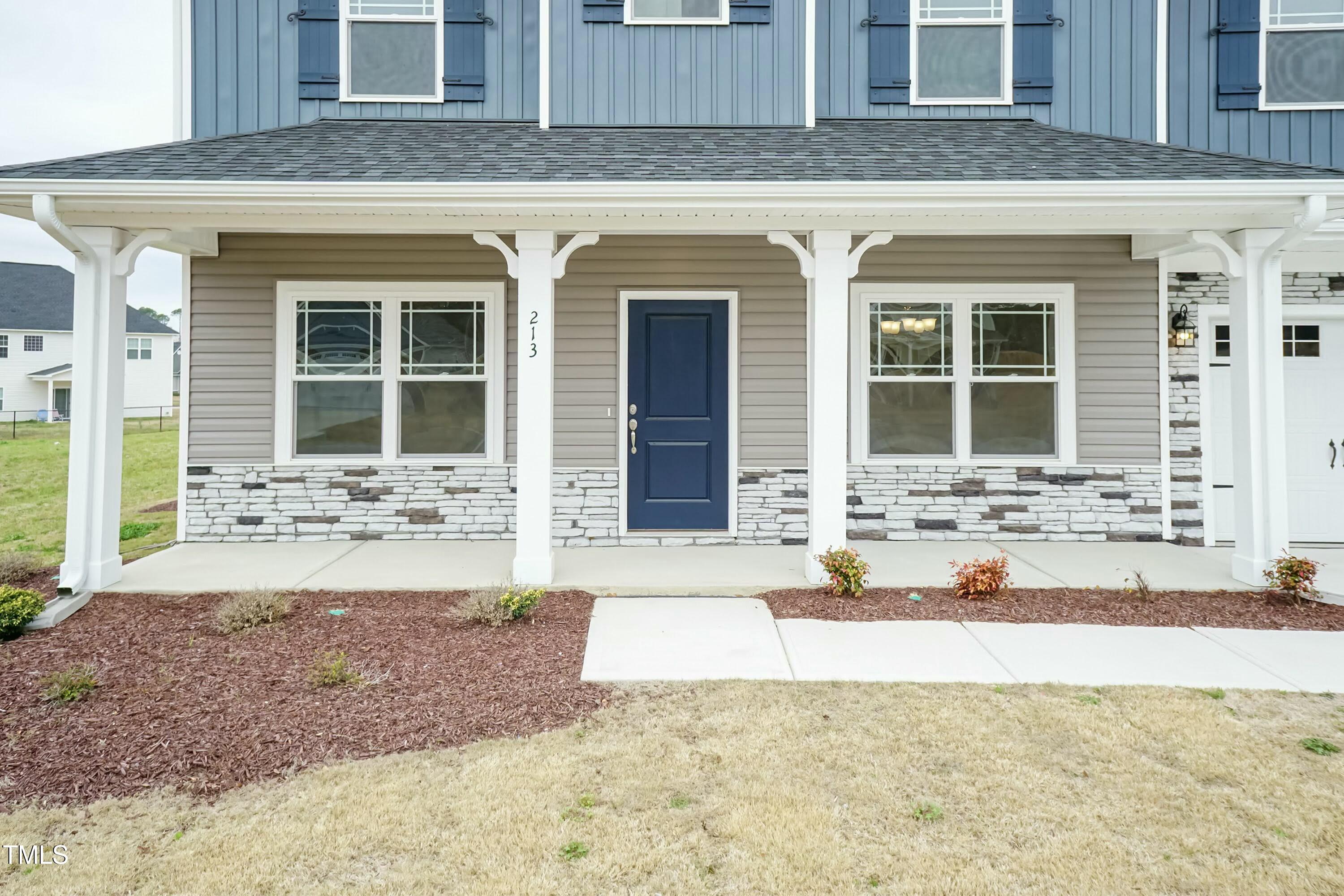590 Glenkirk Place Property Photo 6