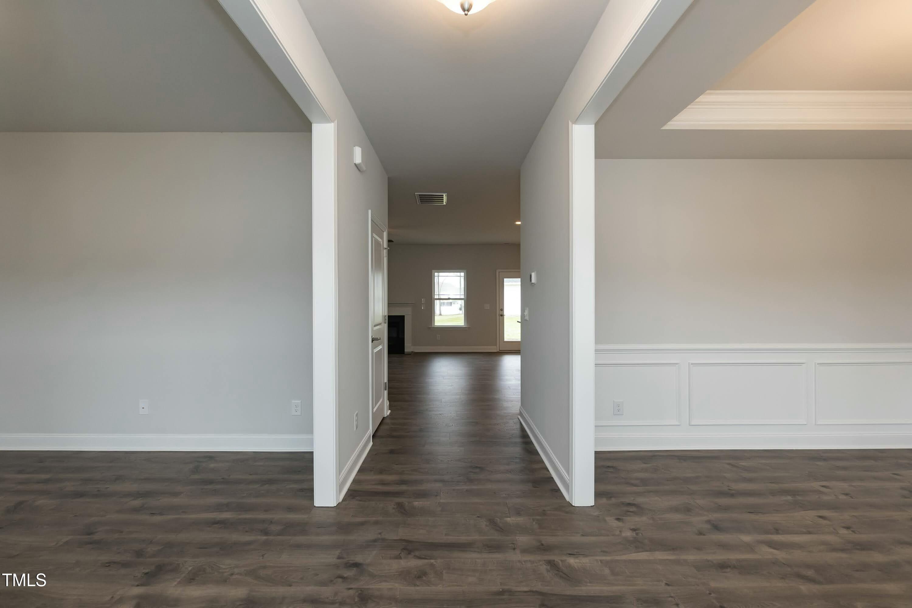 590 Glenkirk Place Property Photo 7