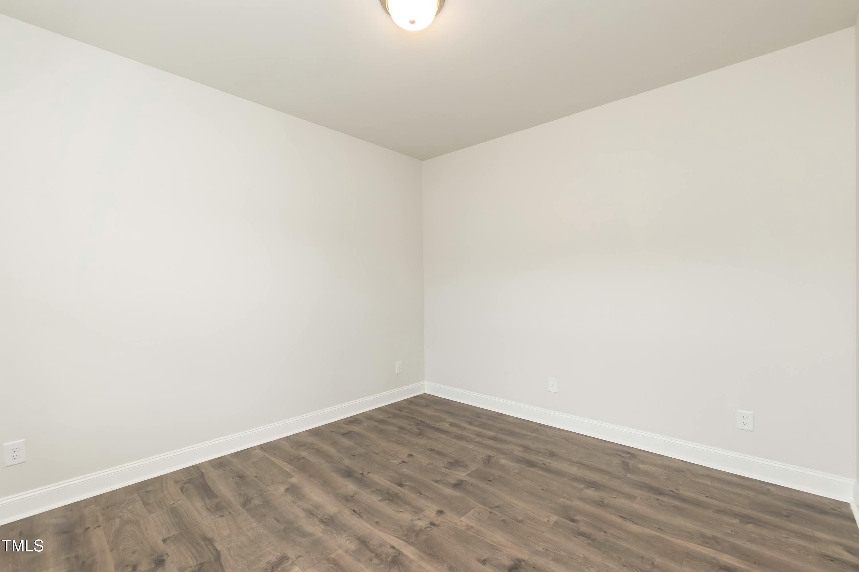 590 Glenkirk Place Property Photo 9