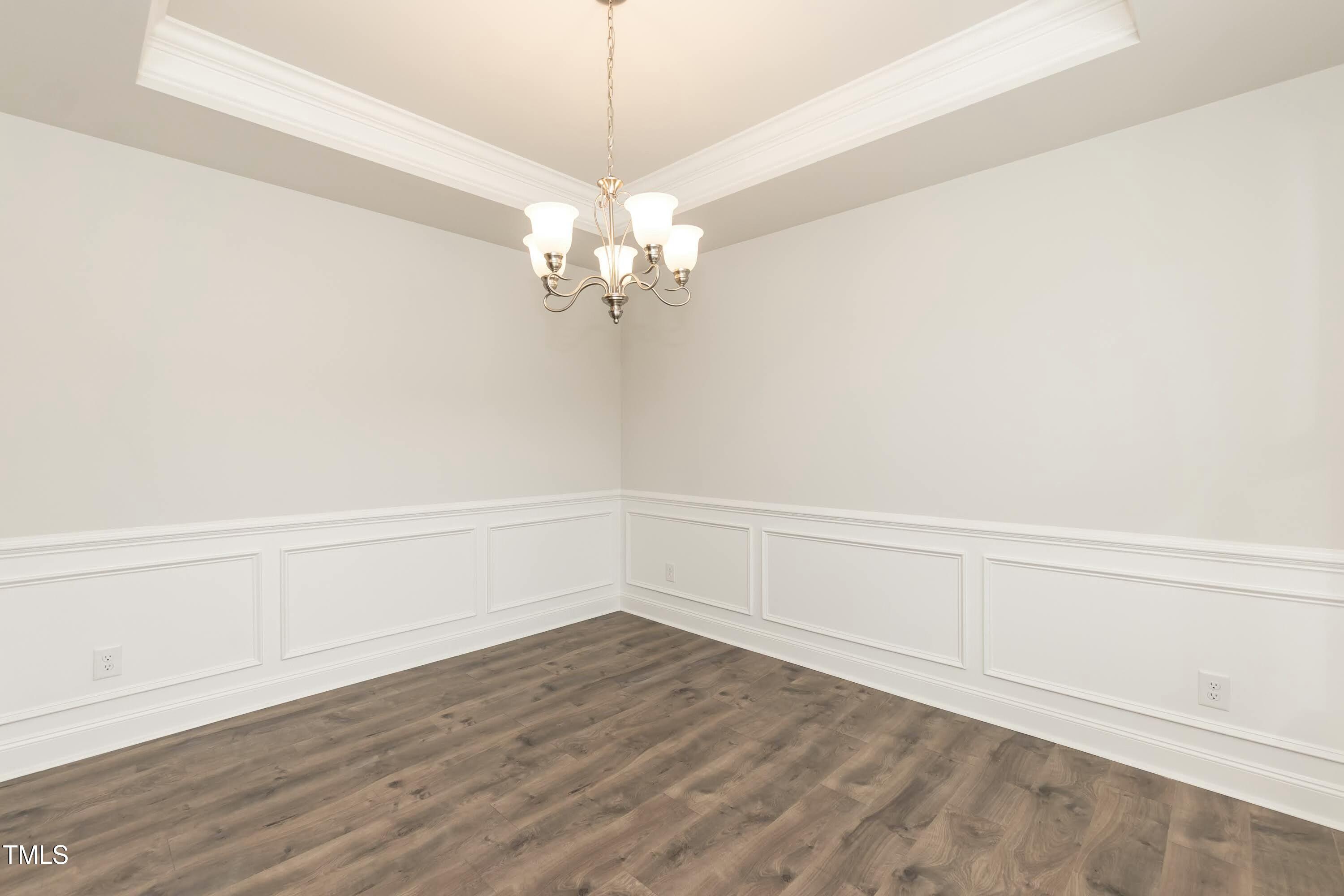 590 Glenkirk Place Property Photo 10