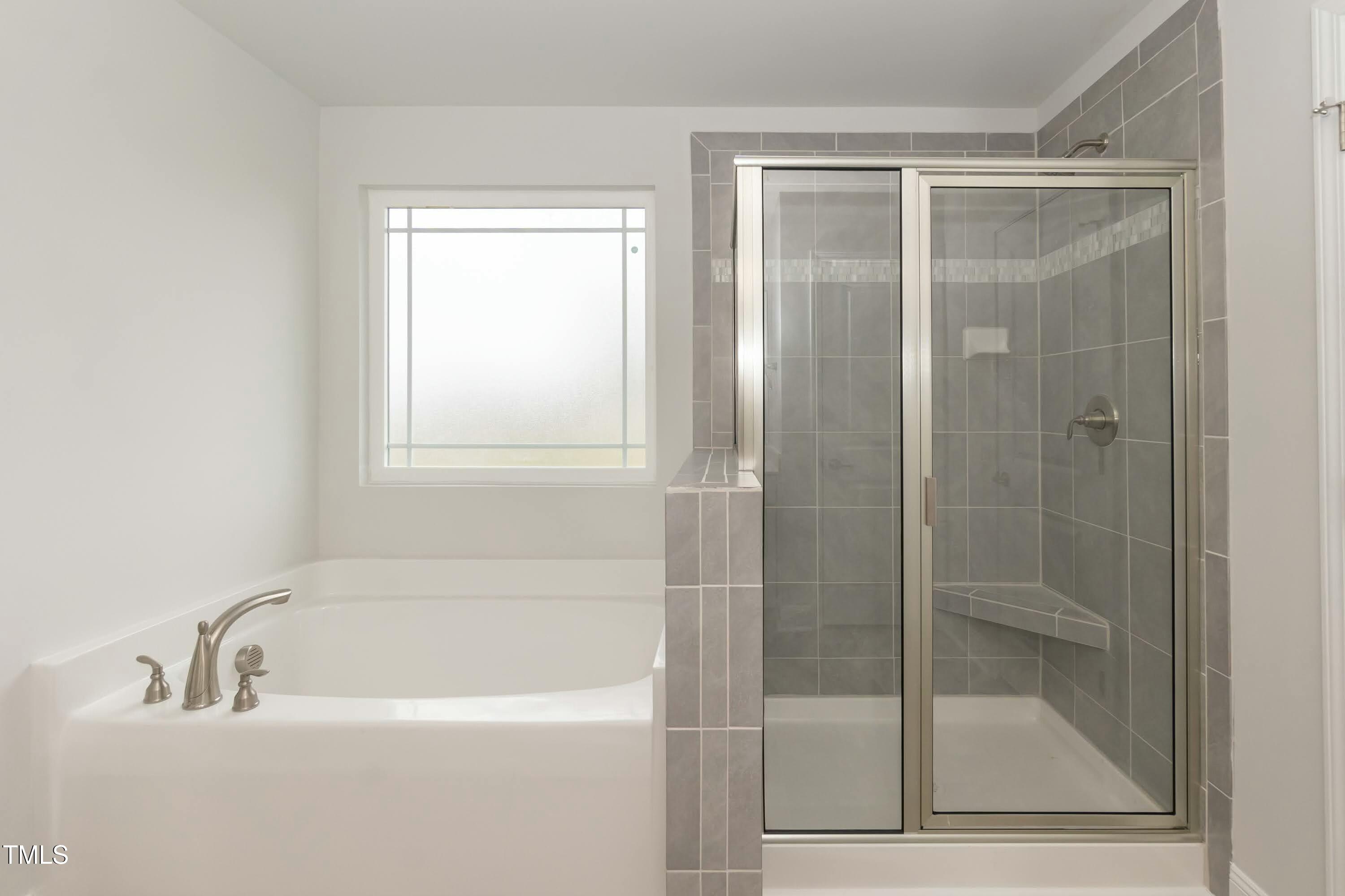 590 Glenkirk Place Property Photo 26