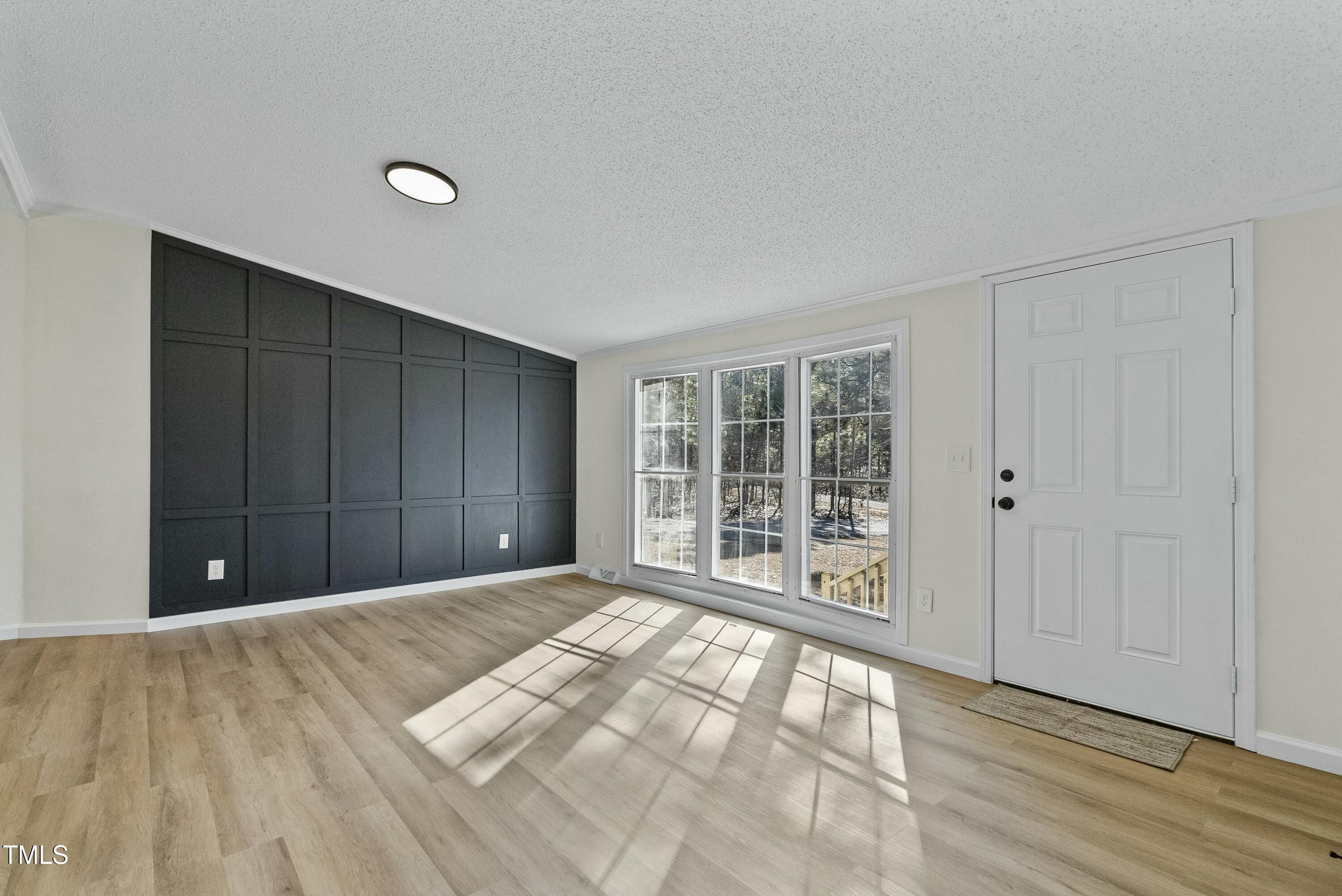 506 Pinewood Road Property Photo 3