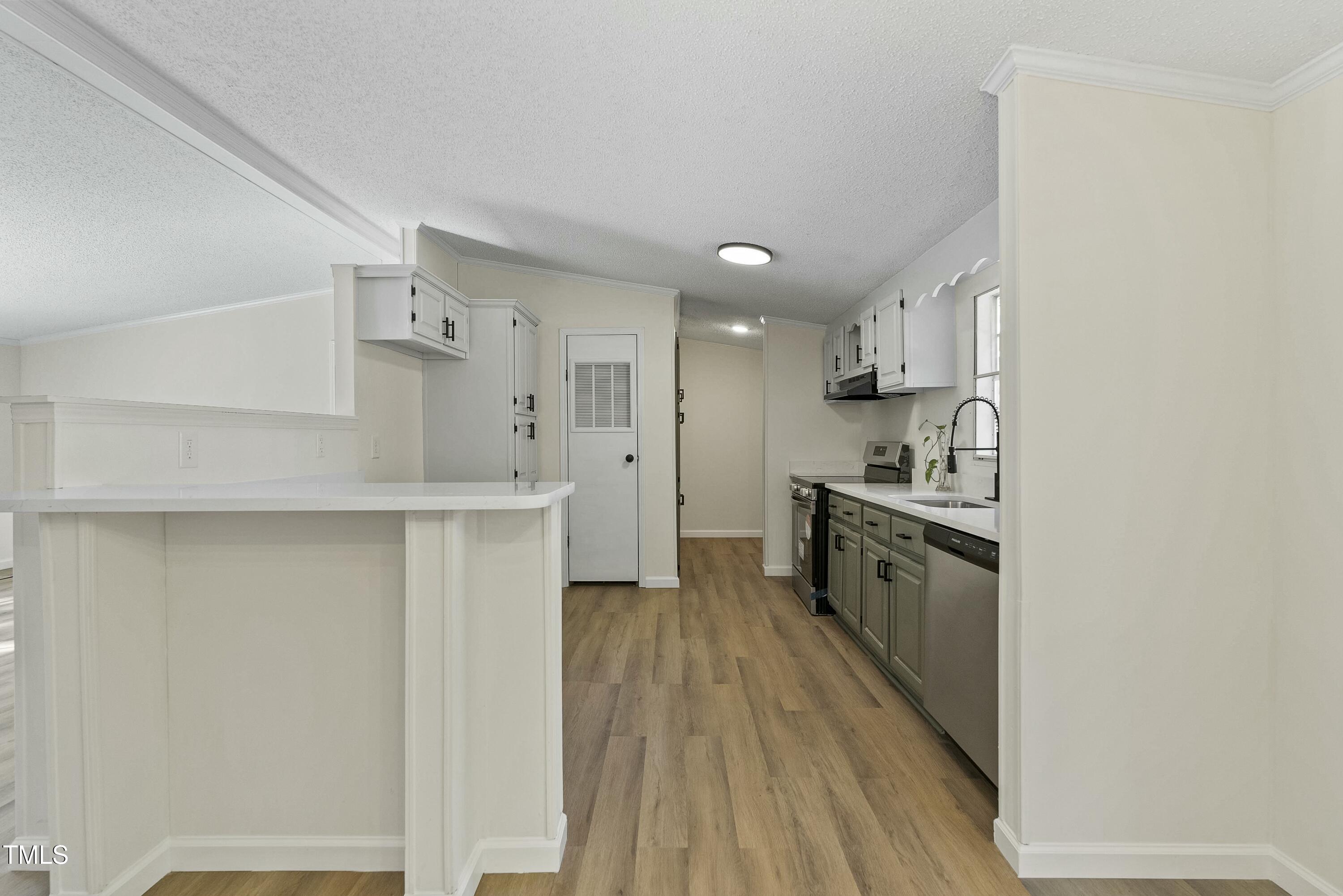 506 Pinewood Road Property Photo 7
