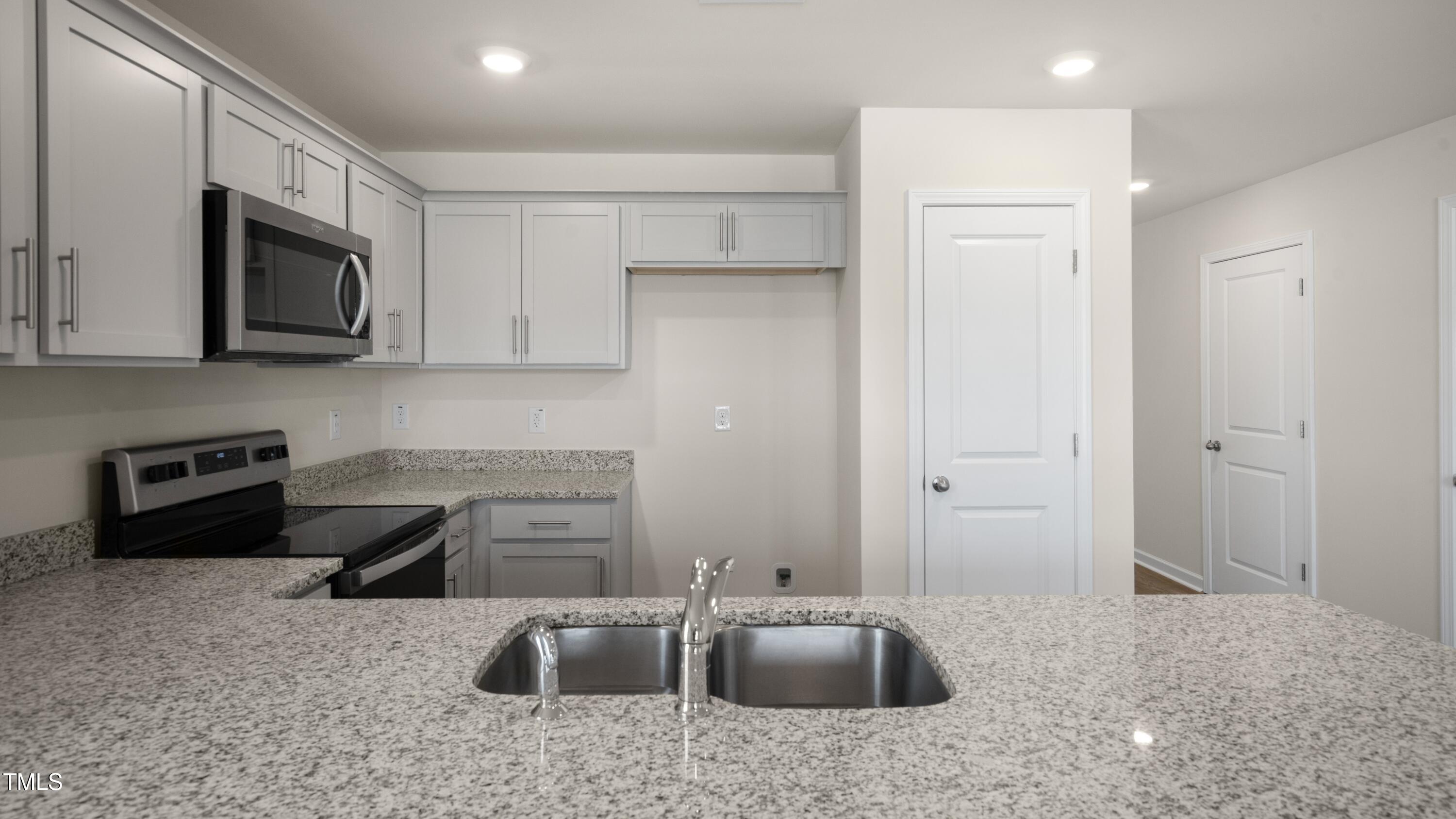 511 Fife Ct. Property Photo 15