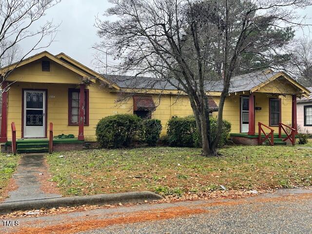 812 E Divine Street Property Photo