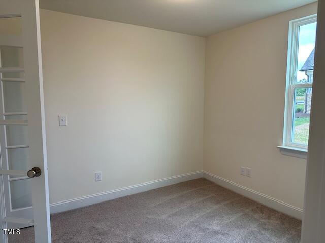 261 Kissington Way Property Photo 30