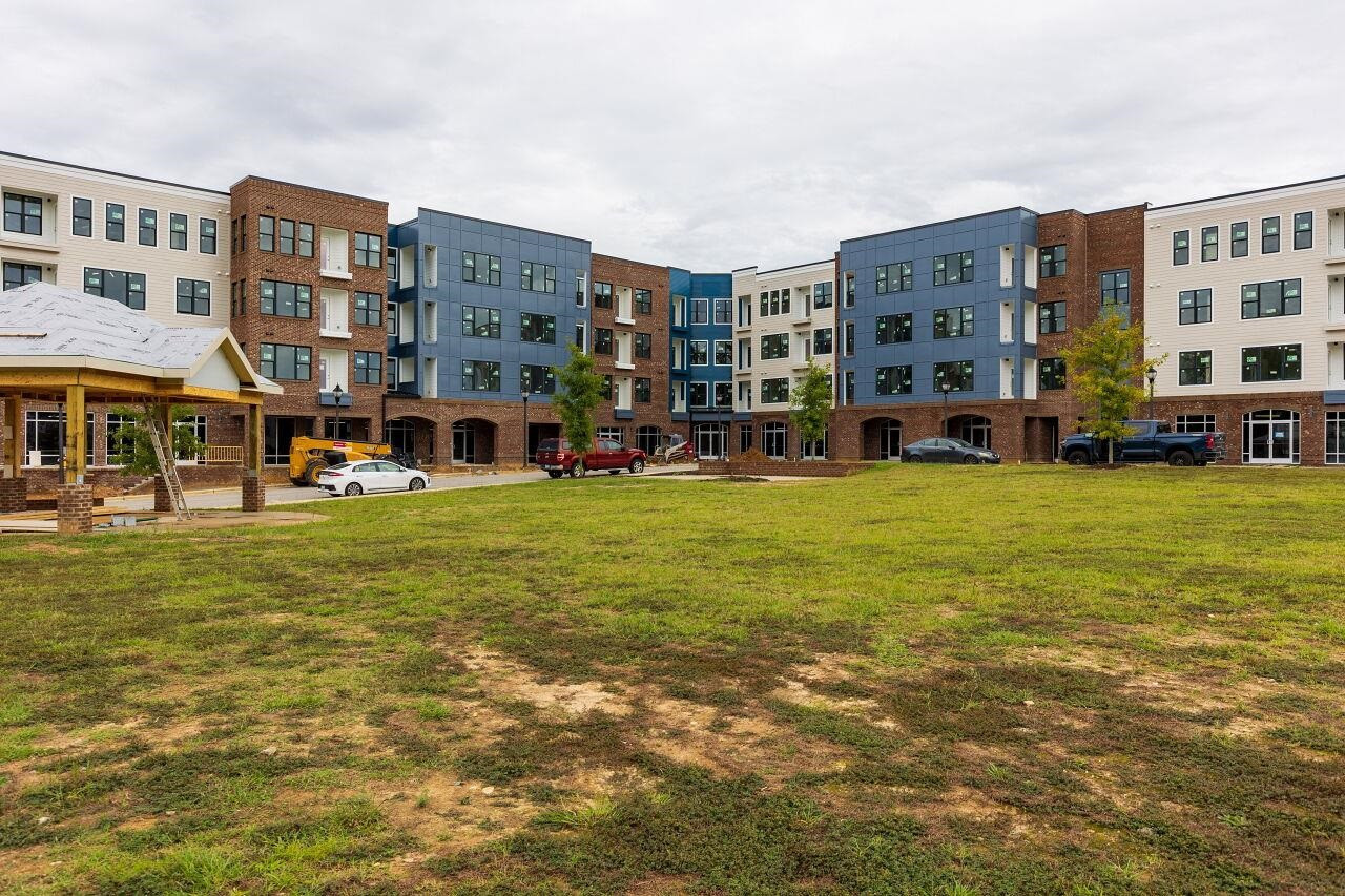 2204 Gathering Square Court Property Photo