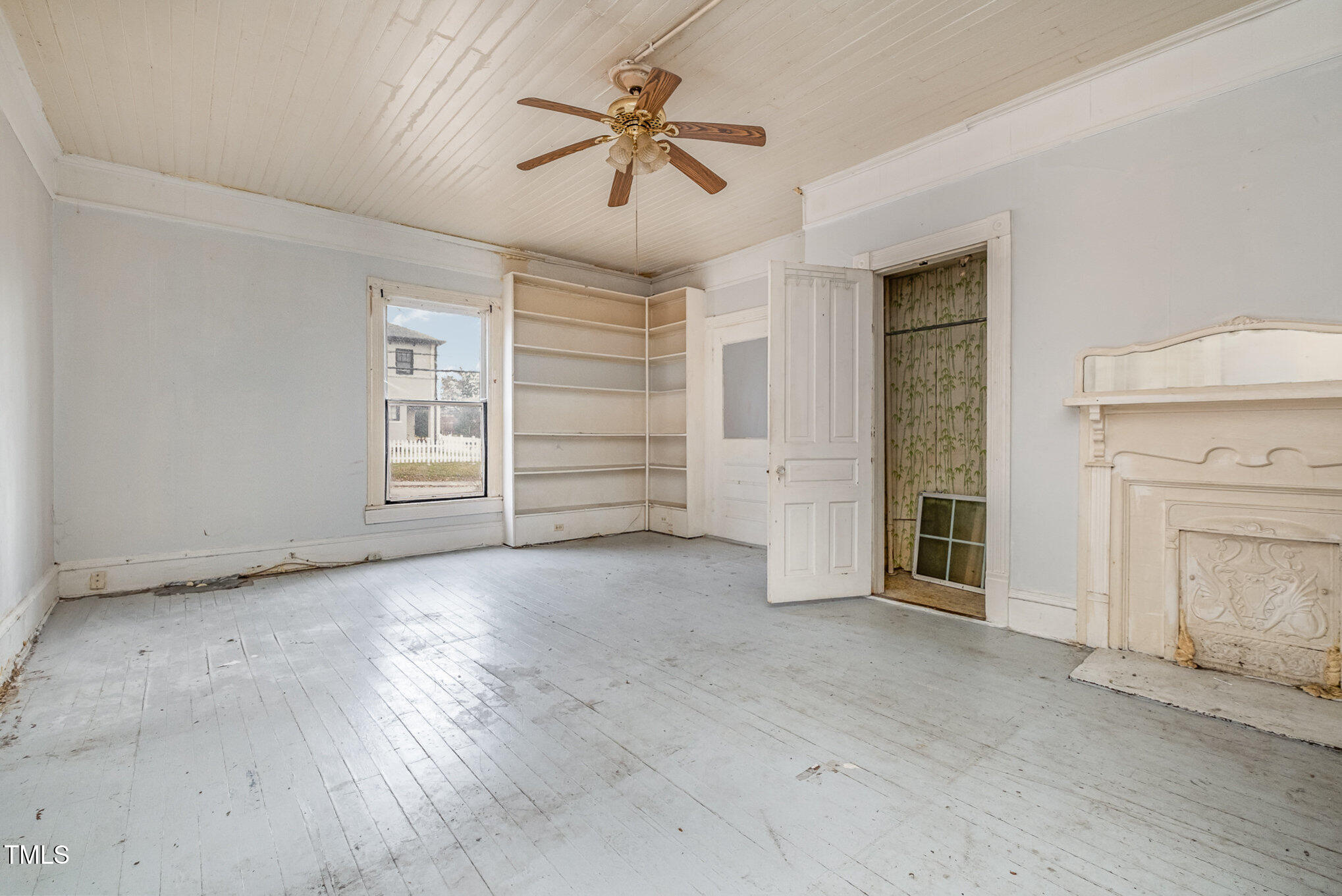 603 W Davis Street Property Photo 16