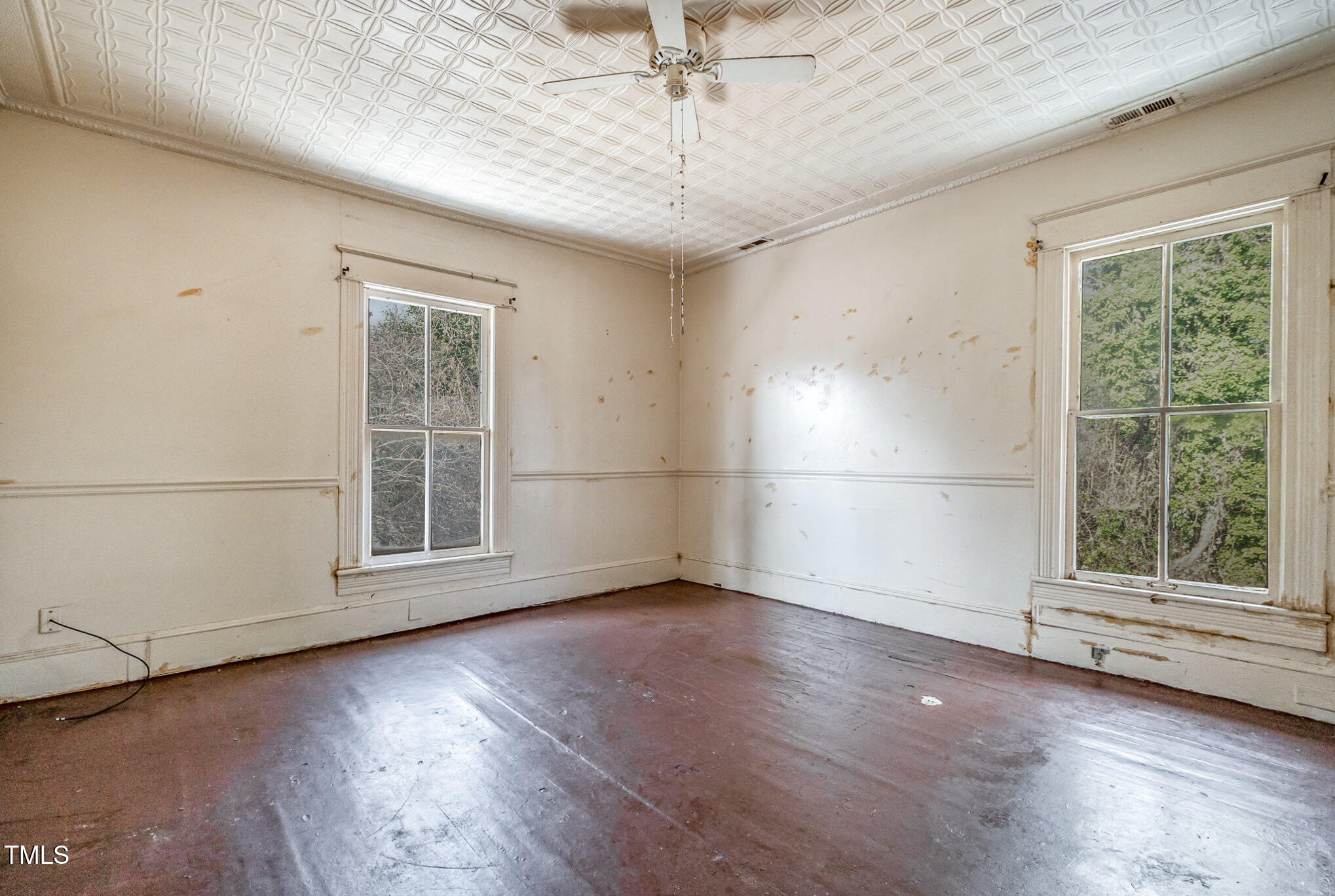 603 W Davis Street Property Photo 23