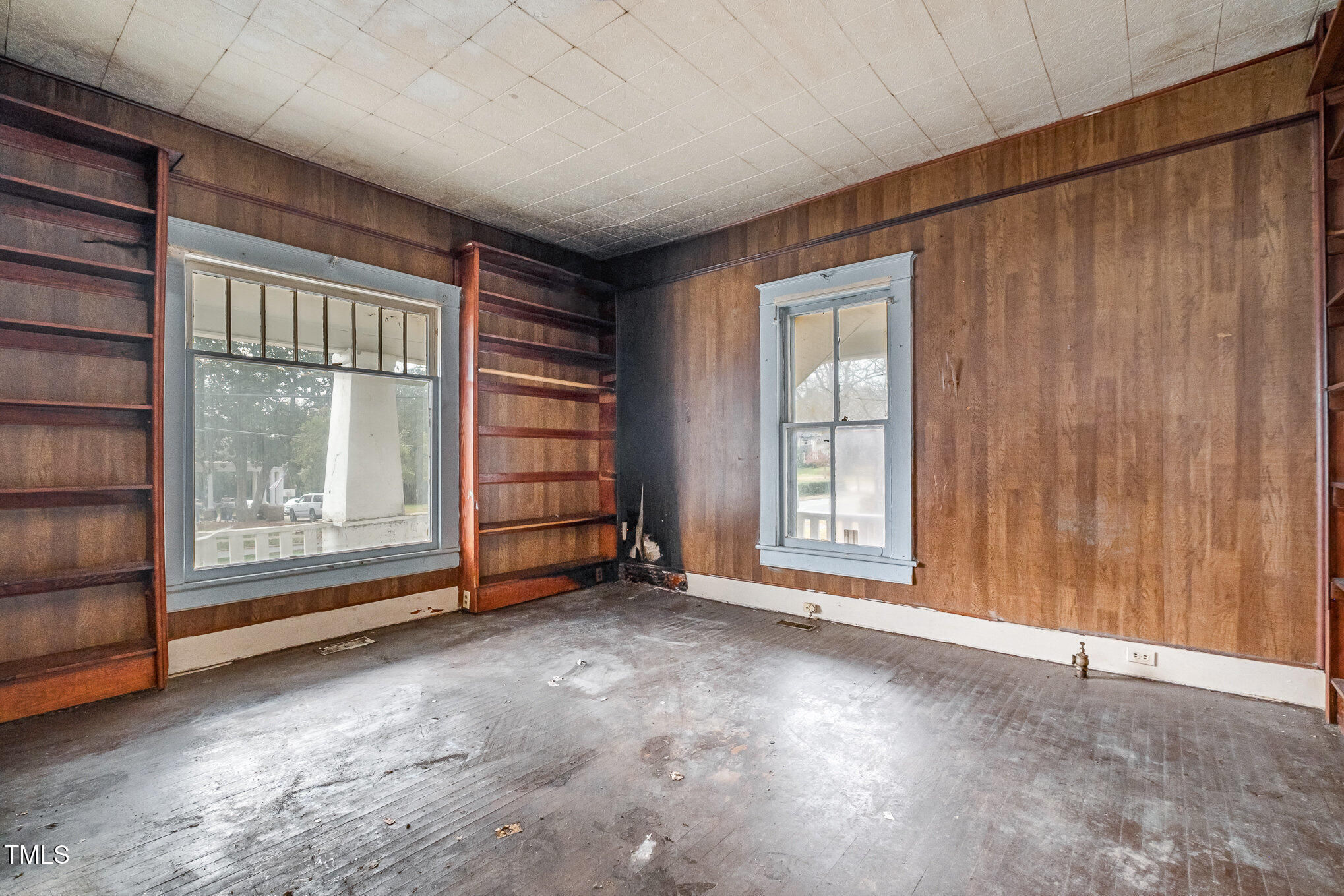603 W Davis Street Property Photo 34