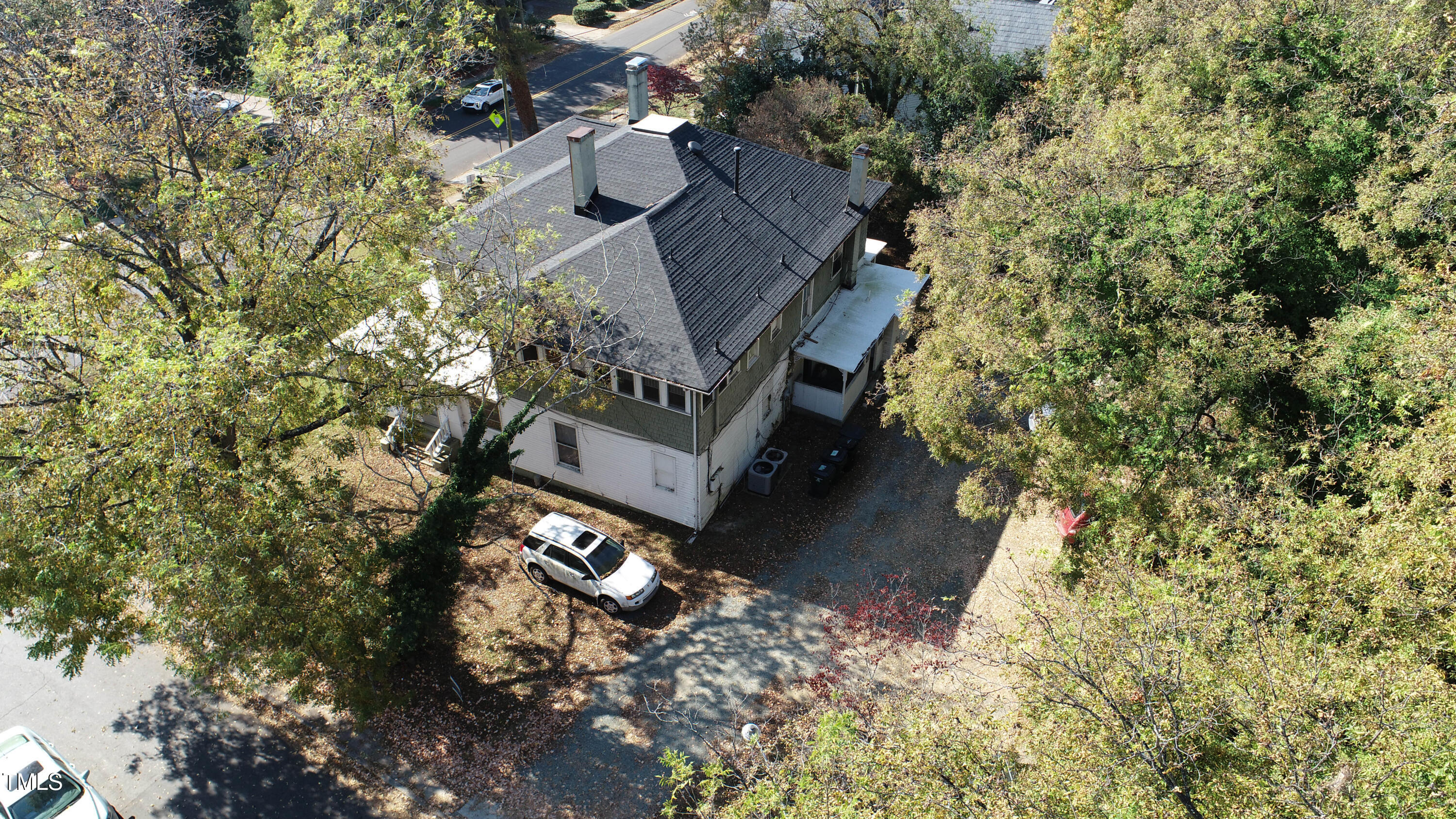 603 W Davis Street Property Photo 44