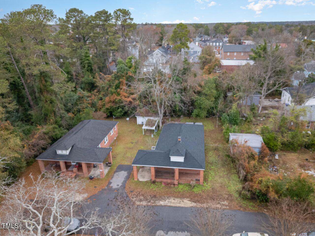 216 Davis Street Property Photo