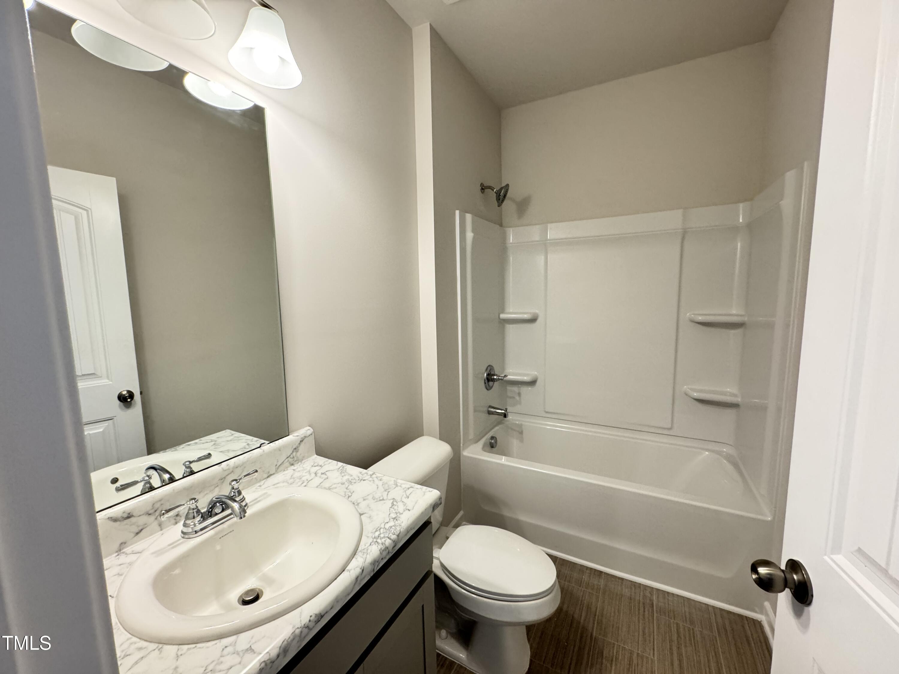 162 Vega Loop Property Photo 4